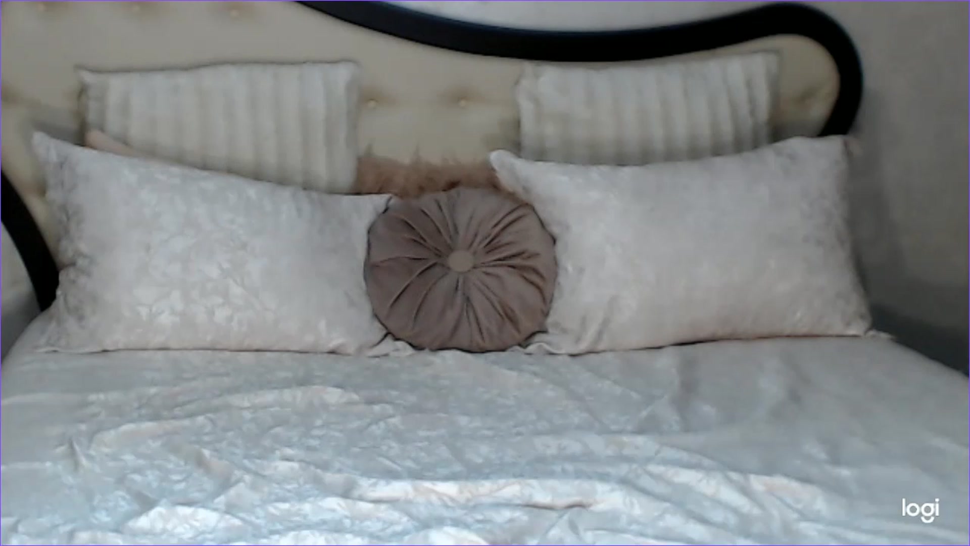 Gallery image thumbnail from SexyIceCreeam's myfreecams stream on, 05/14/2023, 05:17 image 7 of 20