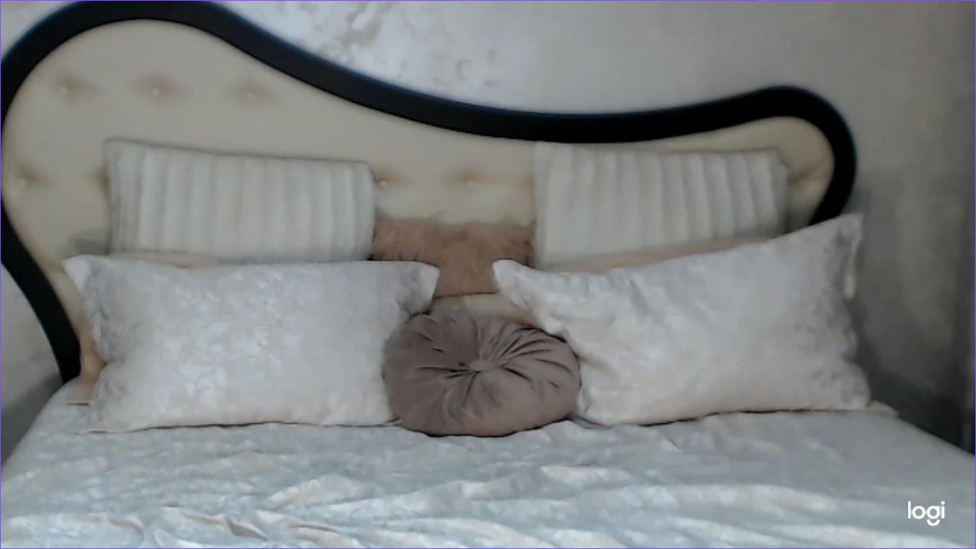 Gallery image thumbnail from SexyIceCreeam's myfreecams stream on, 05/20/2023, 06:01 image 3 of 20