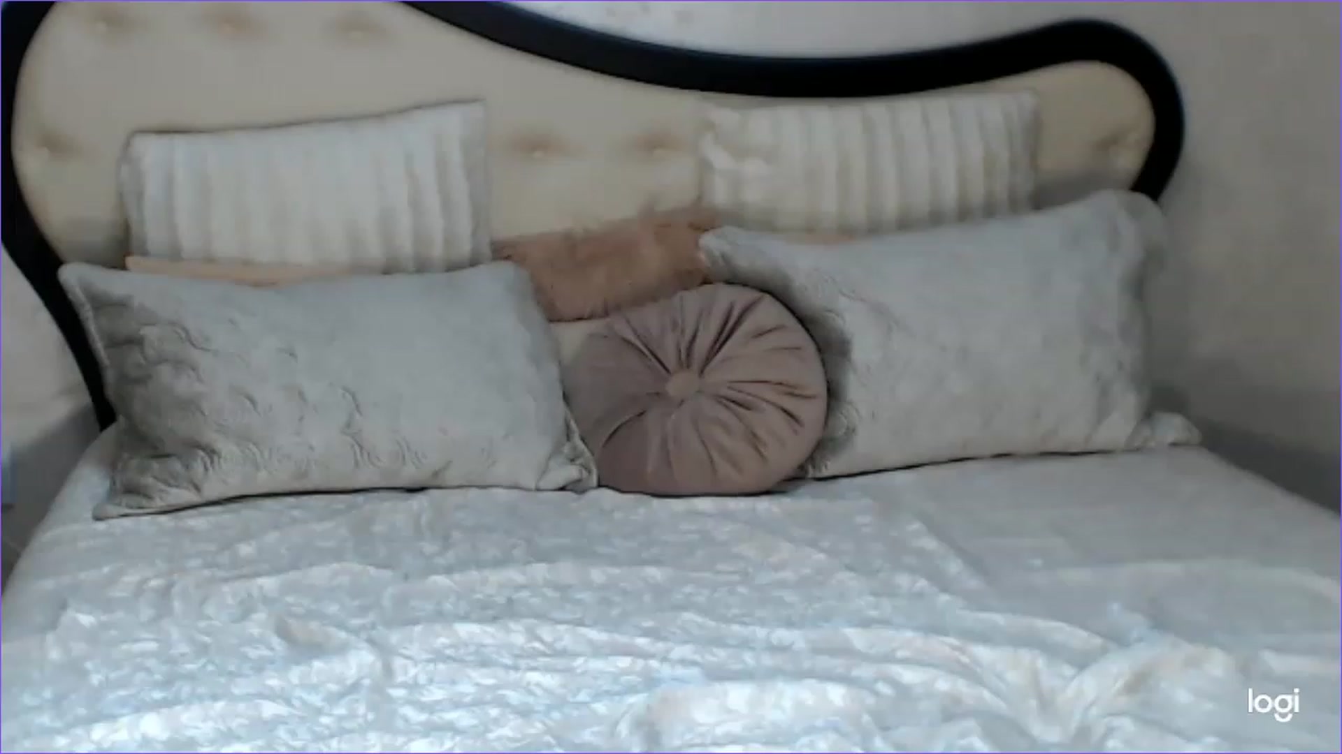 Gallery image thumbnail from SexyIceCreeam's myfreecams stream on, 05/31/2023, 04:06 image 19 of 20