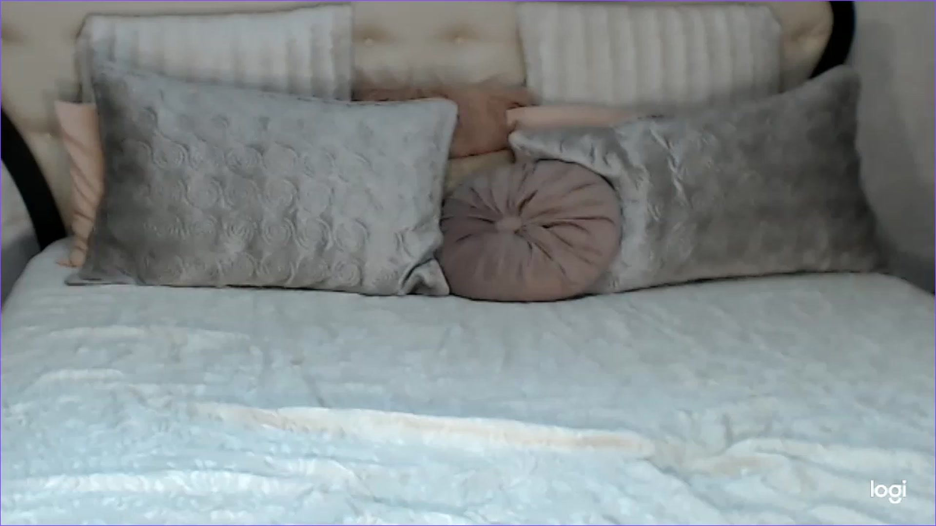 Gallery image thumbnail from SexyIceCreeam's myfreecams stream on, 06/01/2023, 06:33 image 13 of 20