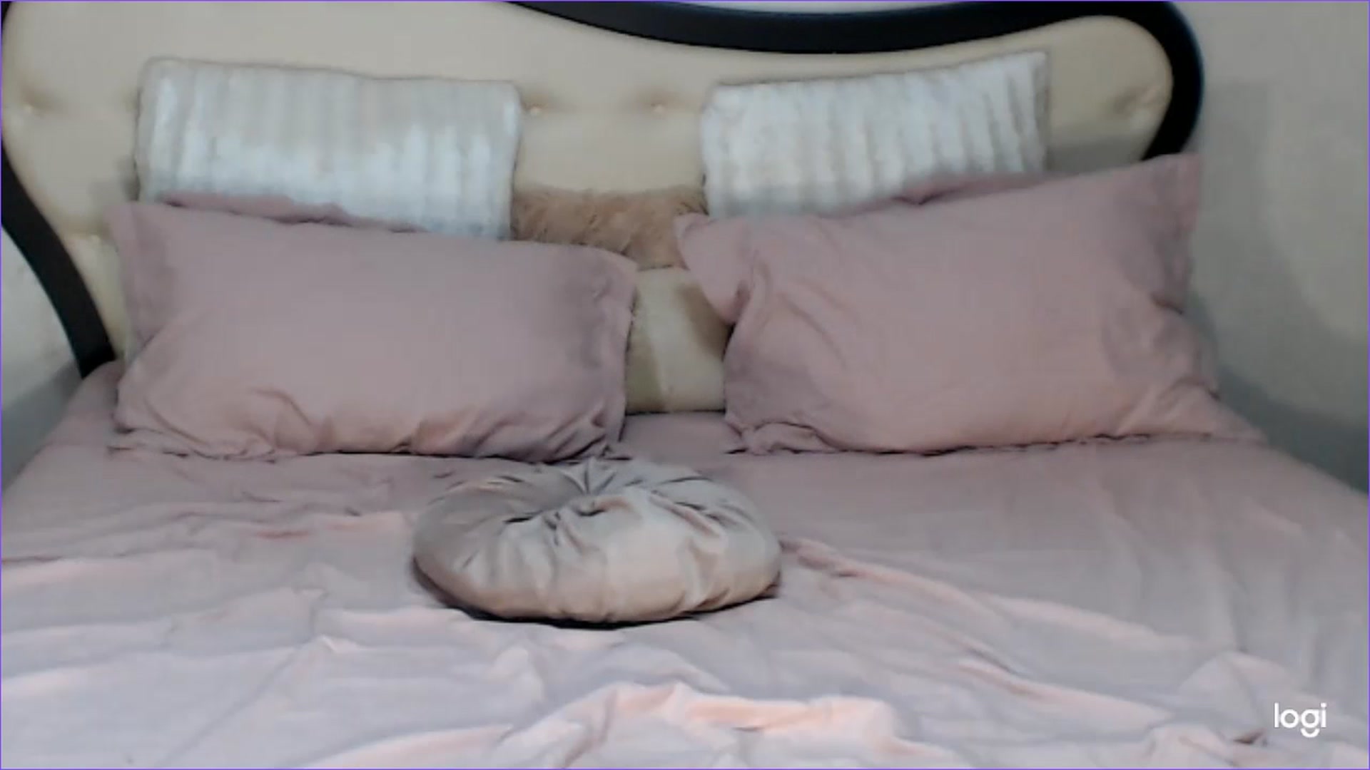 Gallery image thumbnail from SexyIceCreeam's myfreecams stream on, 07/12/2023, 06:39 image 4 of 20