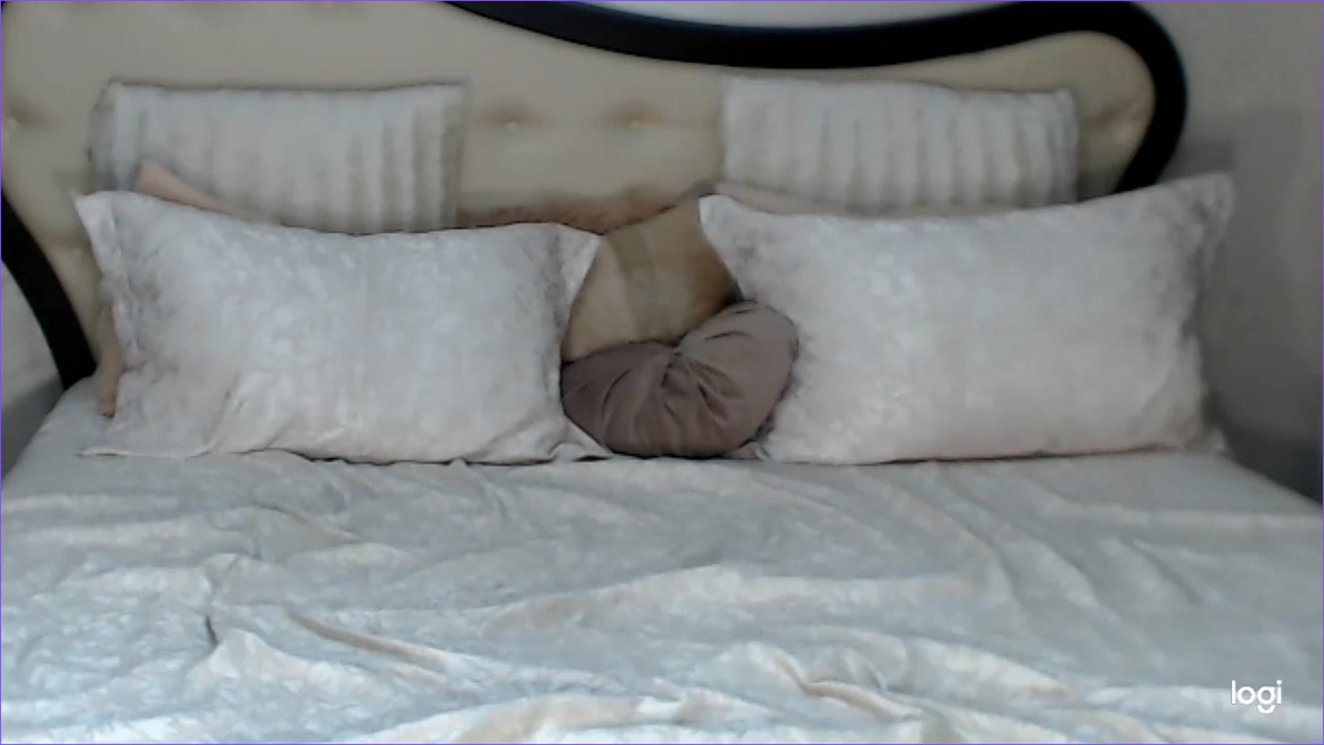 Gallery image thumbnail from SexyIceCreeam's myfreecams stream on, 08/23/2023, 05:20 image 16 of 20