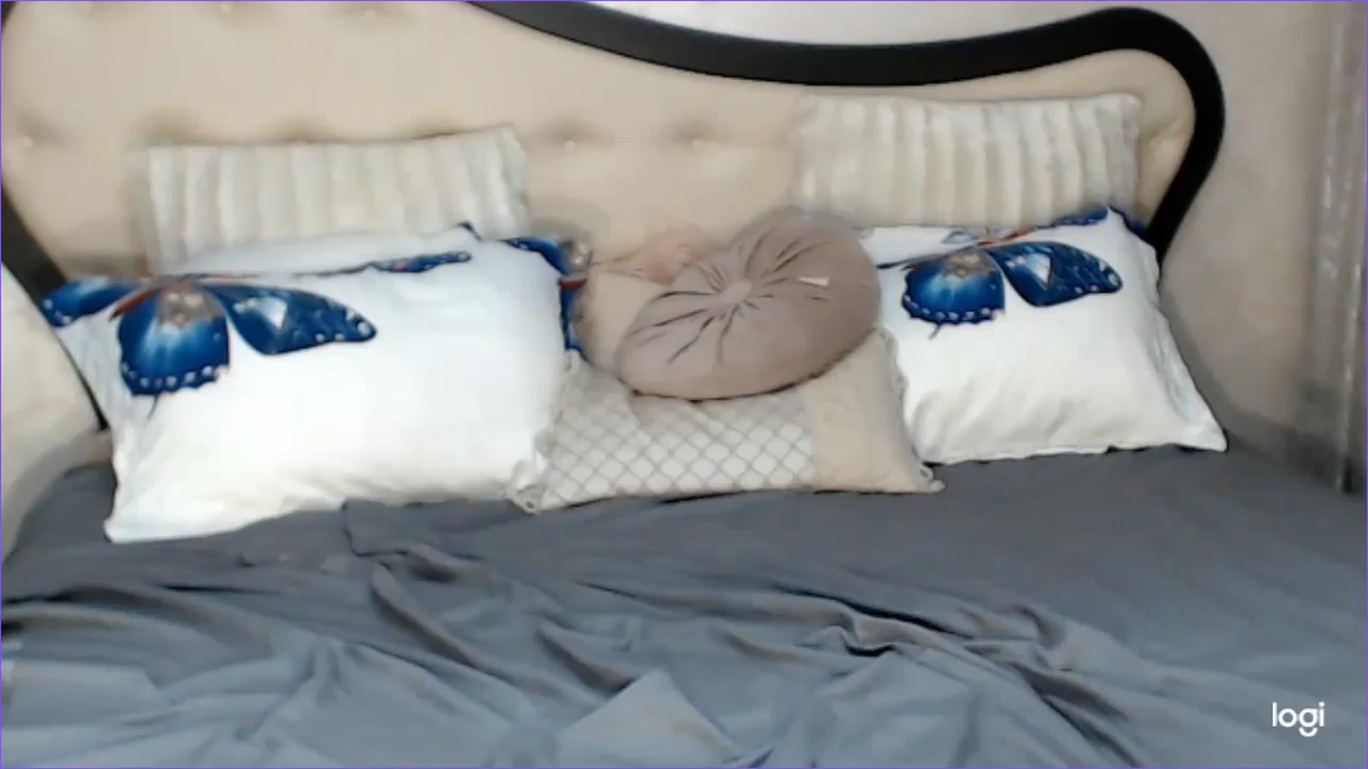 Gallery image thumbnail from SexyIceCreeam's myfreecams stream on, 04/06/2025, 23:25 image 17 of 20