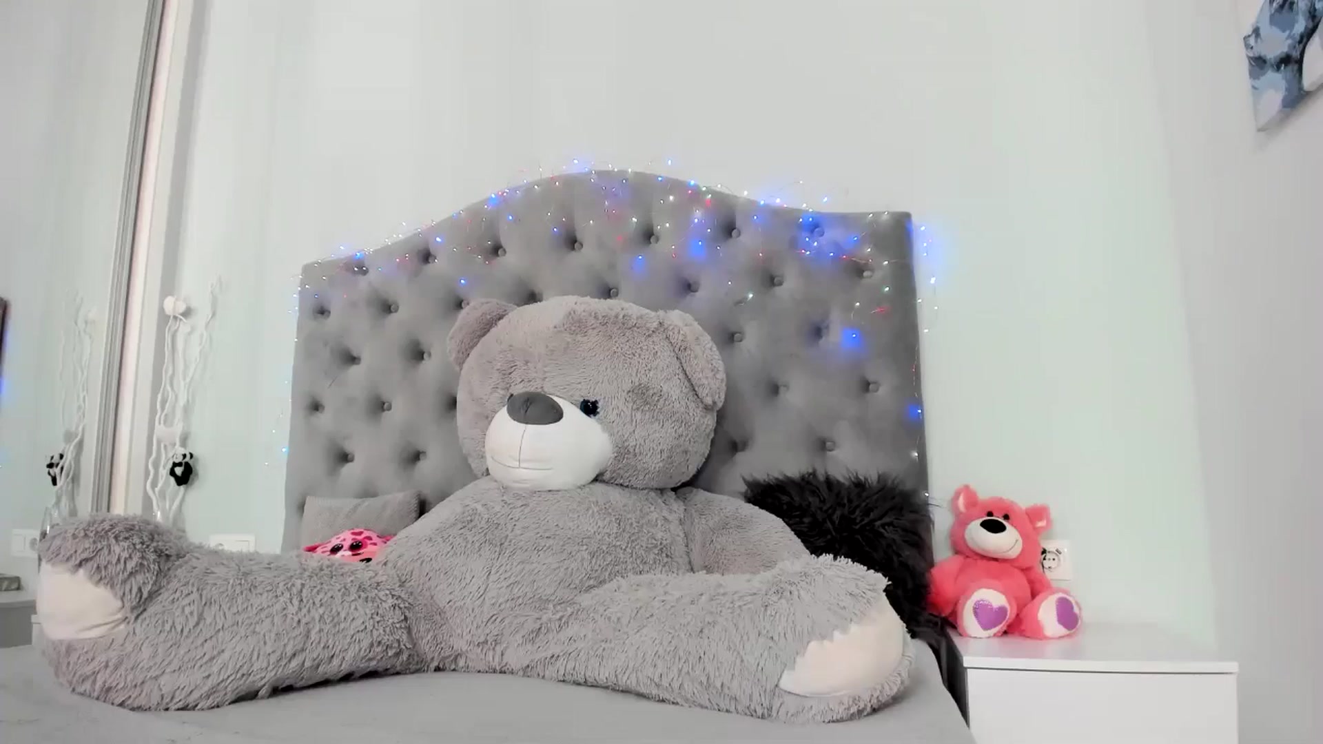 Gallery image thumbnail from SexyJu's myfreecams stream on, 10/29/2024, 02:22 image 19 of 20