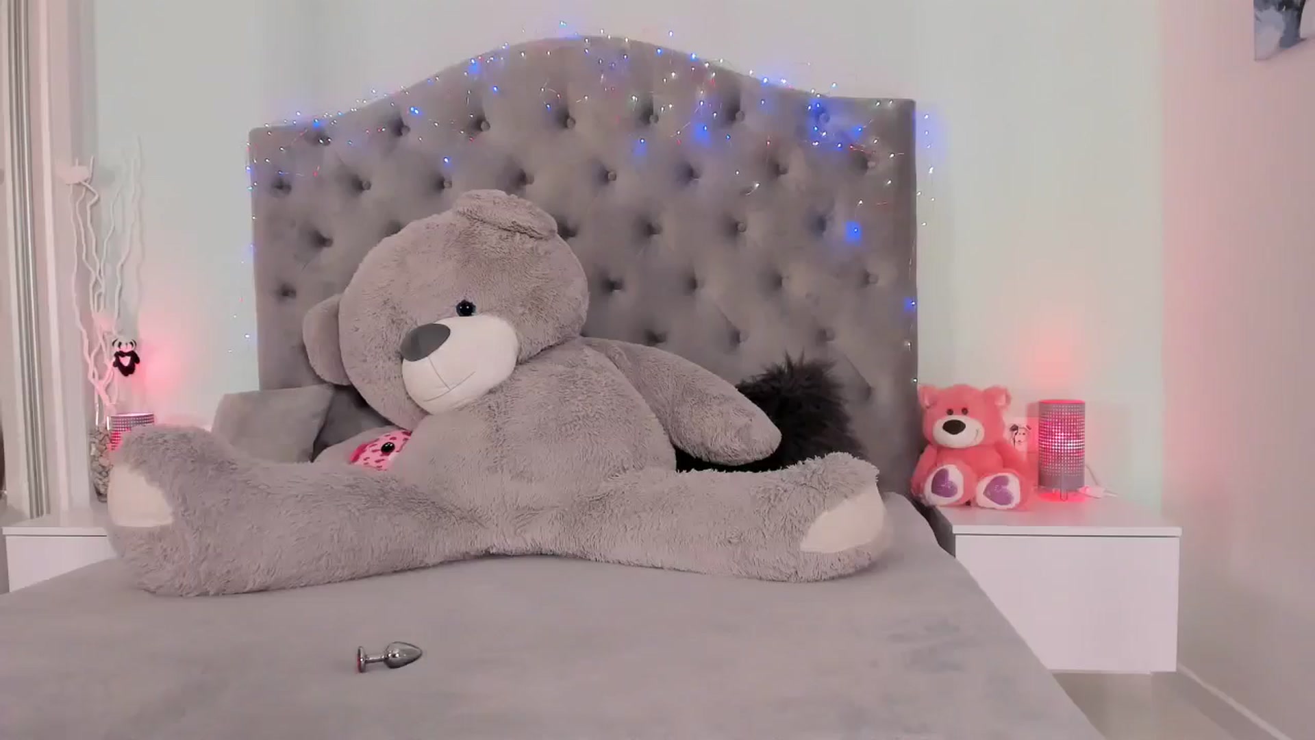 Gallery image thumbnail from SexyJu's myfreecams stream on, 11/02/2024, 24:13 image 11 of 20