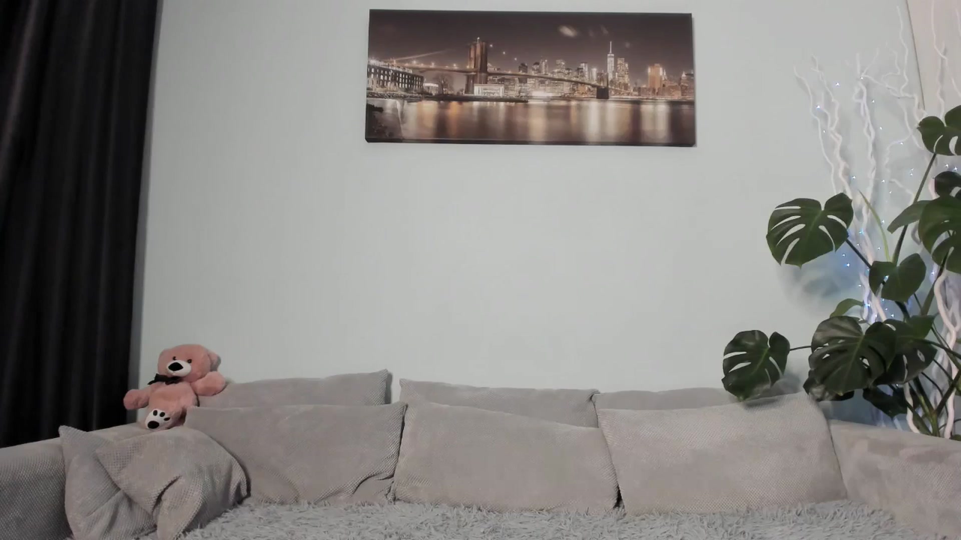 Gallery image thumbnail from SexyJu's myfreecams stream on, 12/08/2024, 22:42 image 15 of 20