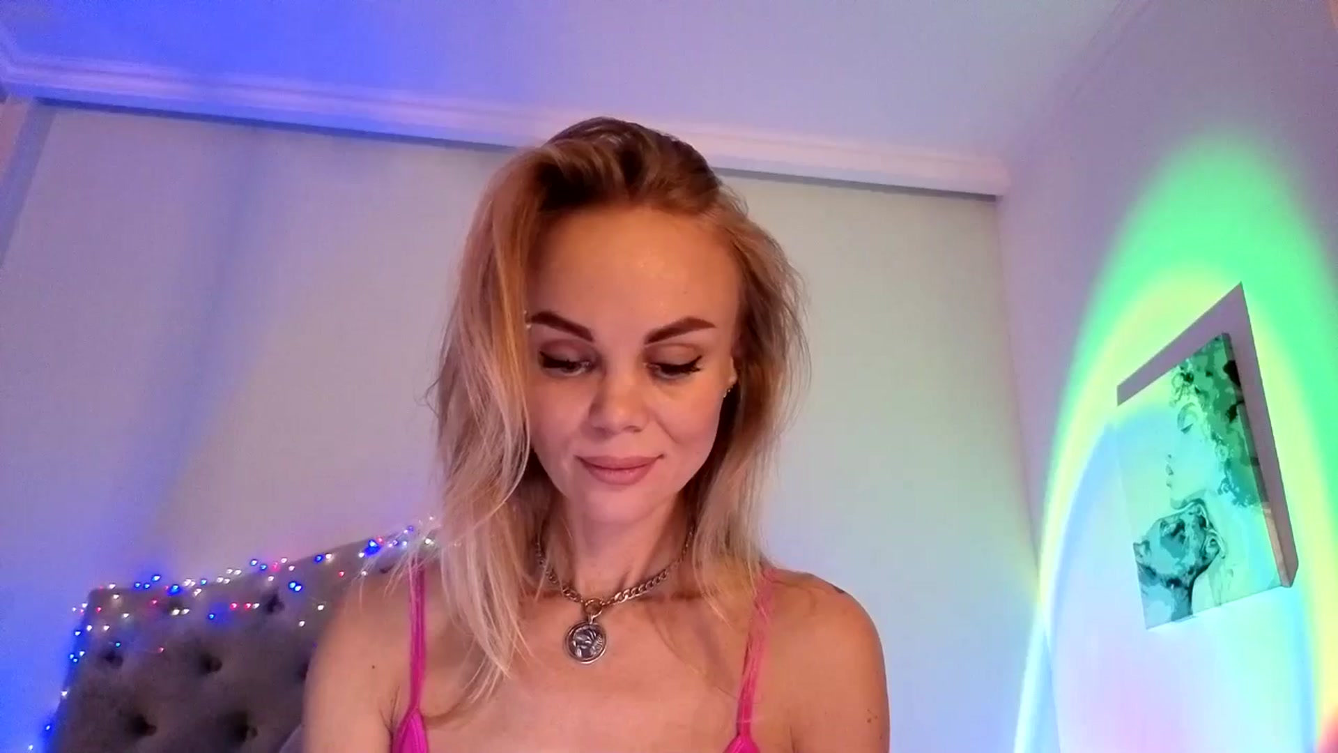 Gallery image thumbnail from SexyJu's myfreecams stream on, 01/31/2025, 23:39 image 17 of 20