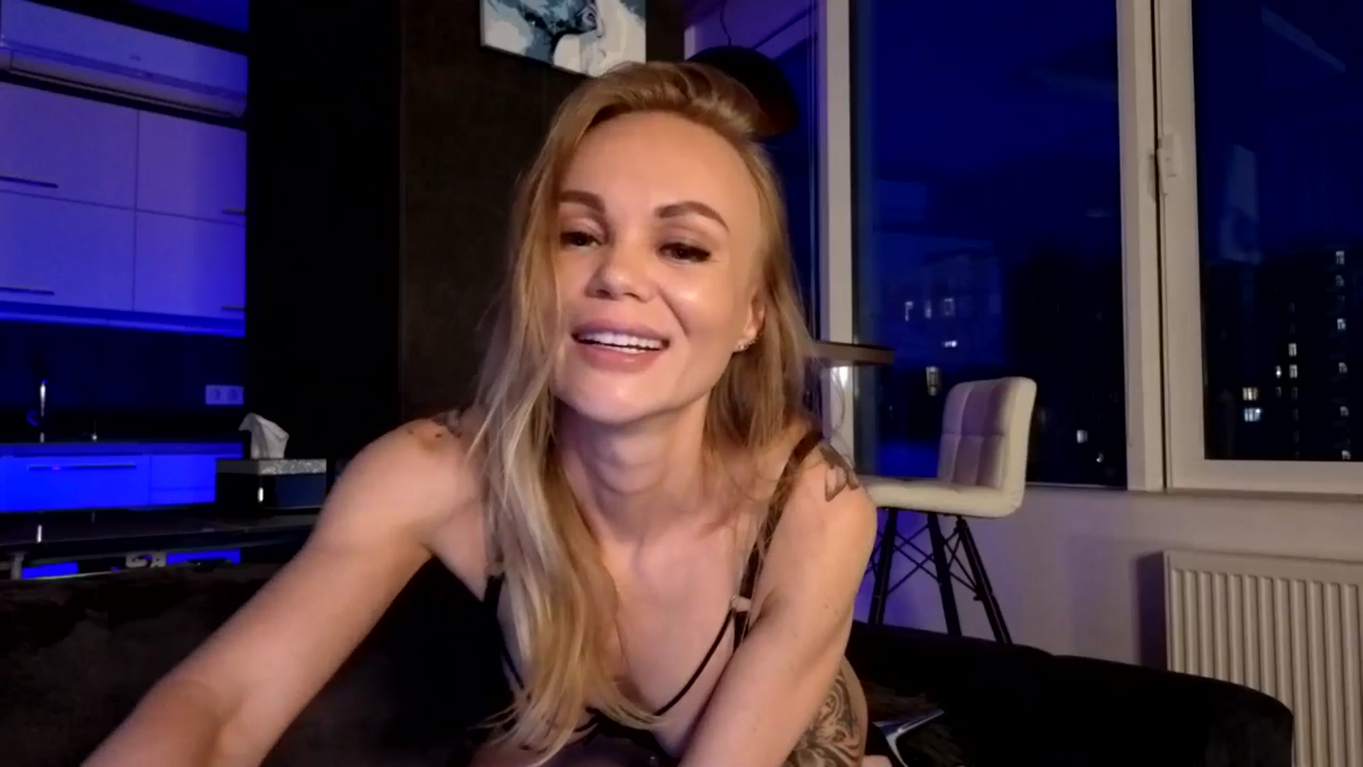 Gallery image thumbnail from SexyJu's myfreecams stream on, 04/04/2025, 17:20 image 13 of 20