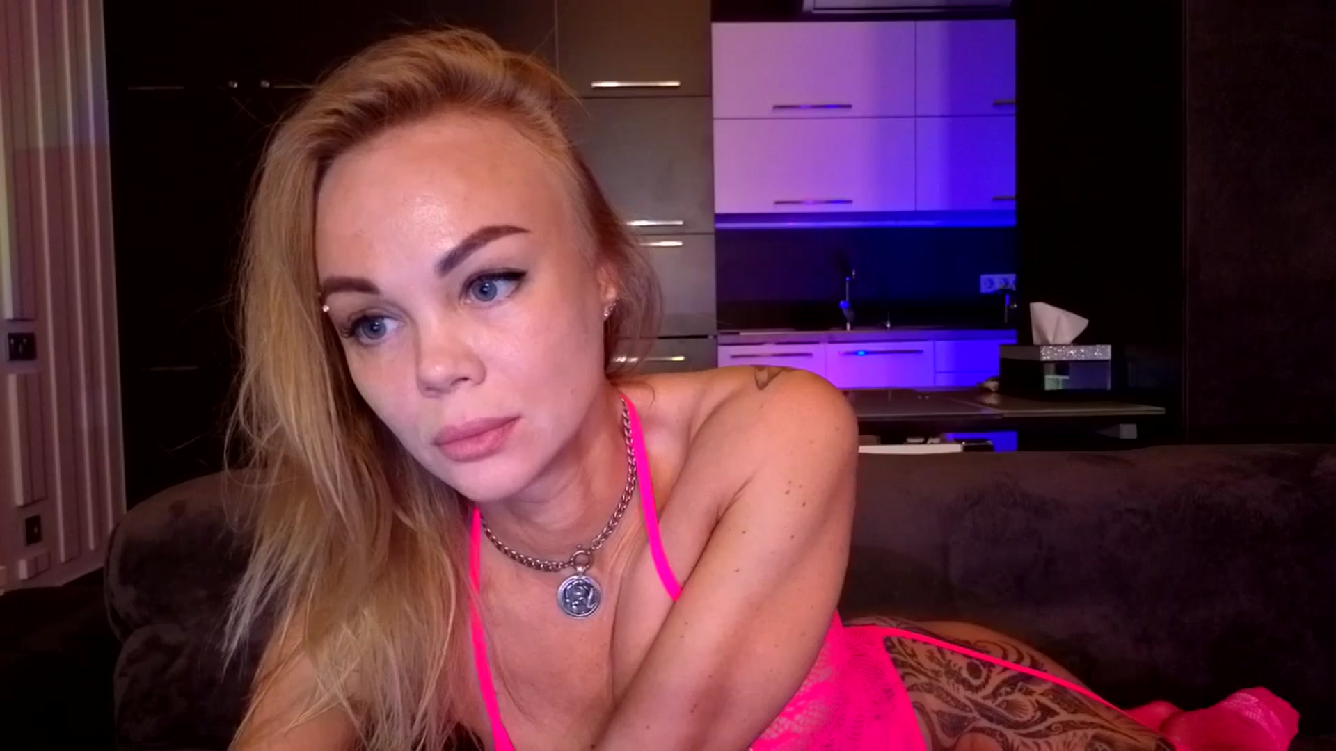 Gallery image thumbnail from SexyJu's myfreecams stream on, 05/15/2025, 18:27 image 16 of 20