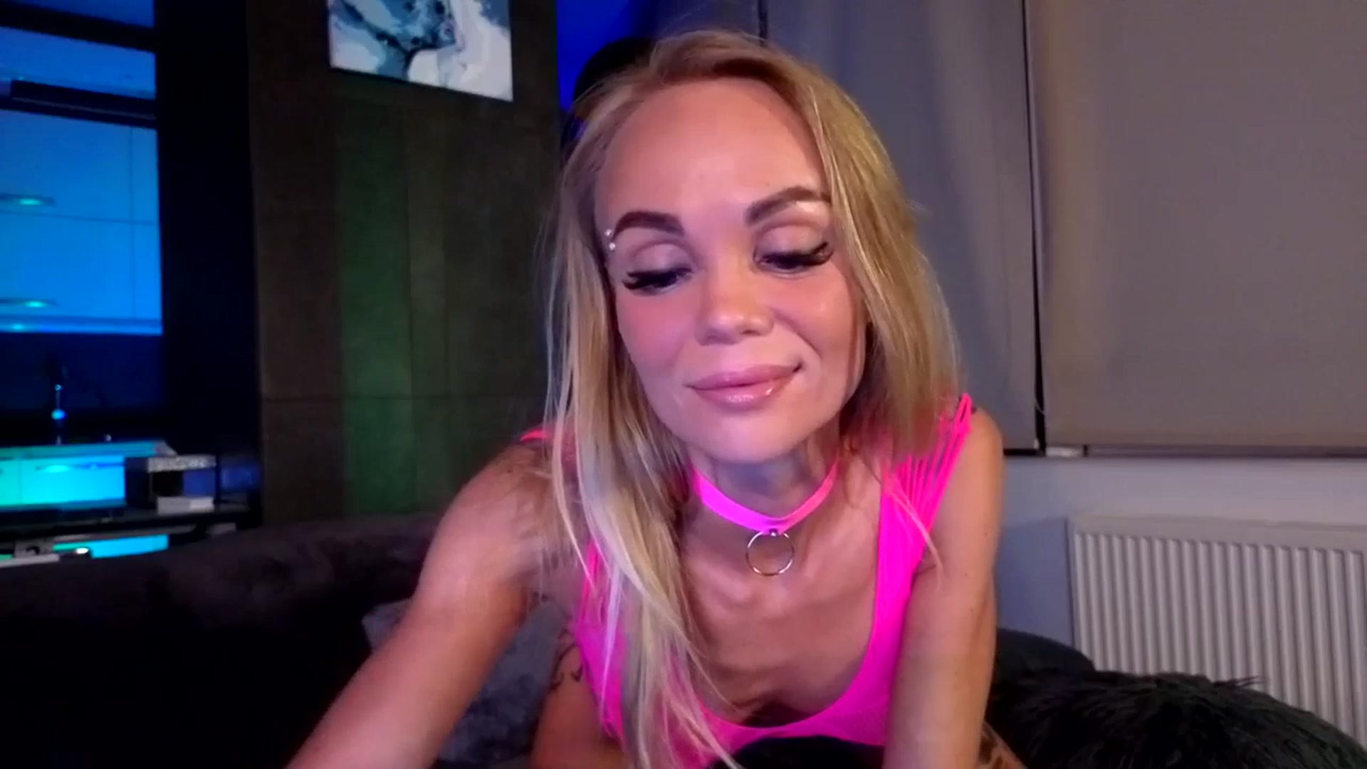 Gallery image thumbnail from SexyJu's myfreecams stream on, 07/07/2025, 24:05 image 3 of 20