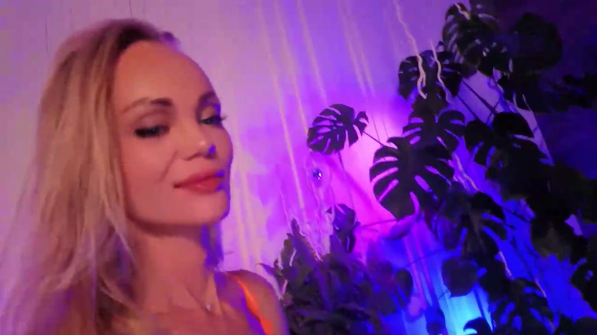 Gallery image thumbnail from SexyJu's myfreecams stream on, 09/25/2026, 24:15 image 6 of 20