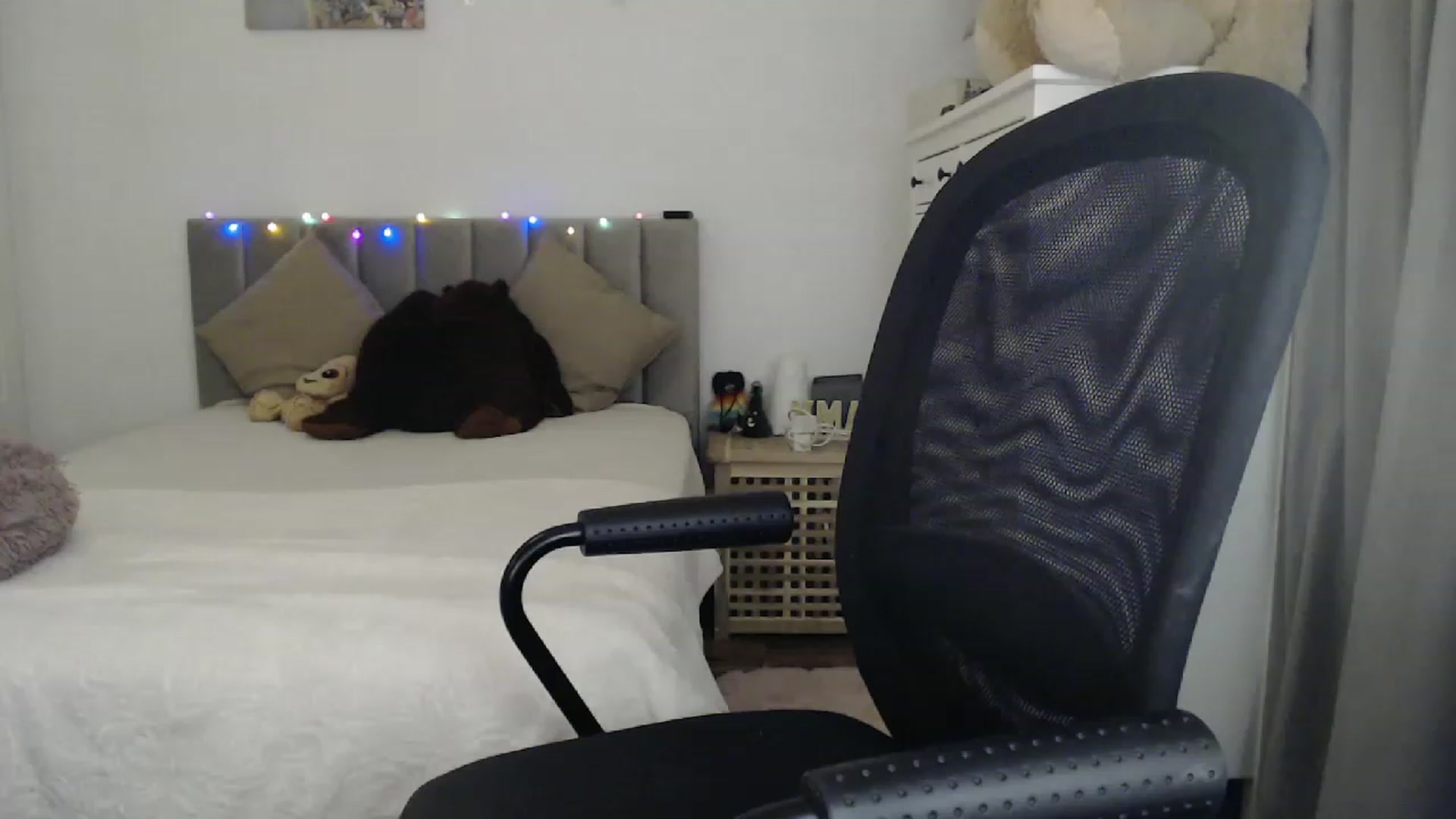 Gallery image thumbnail from SexyJulie's myfreecams stream on, 01/01/2023, 22:36 image 14 of 20