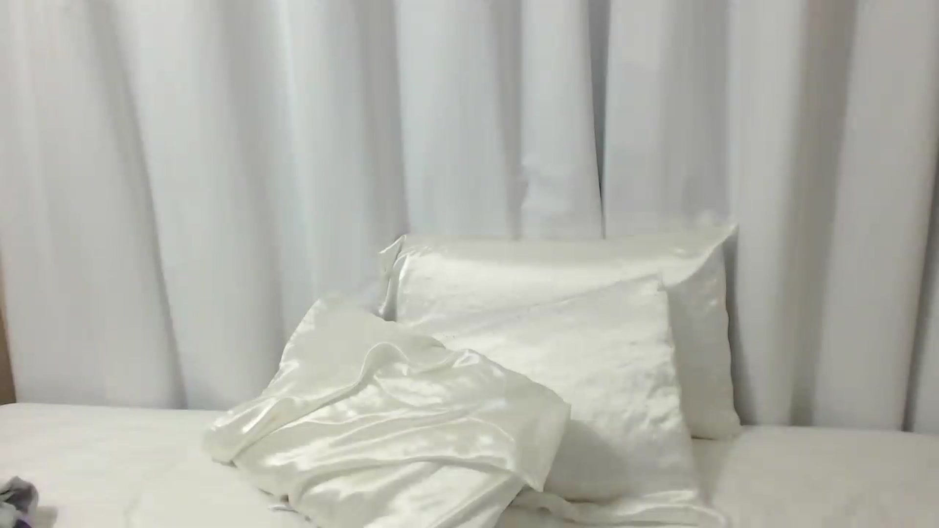Gallery image thumbnail from SexyLatinX4U's myfreecams stream on, 05/22/2023, 01:36 image 3 of 20
