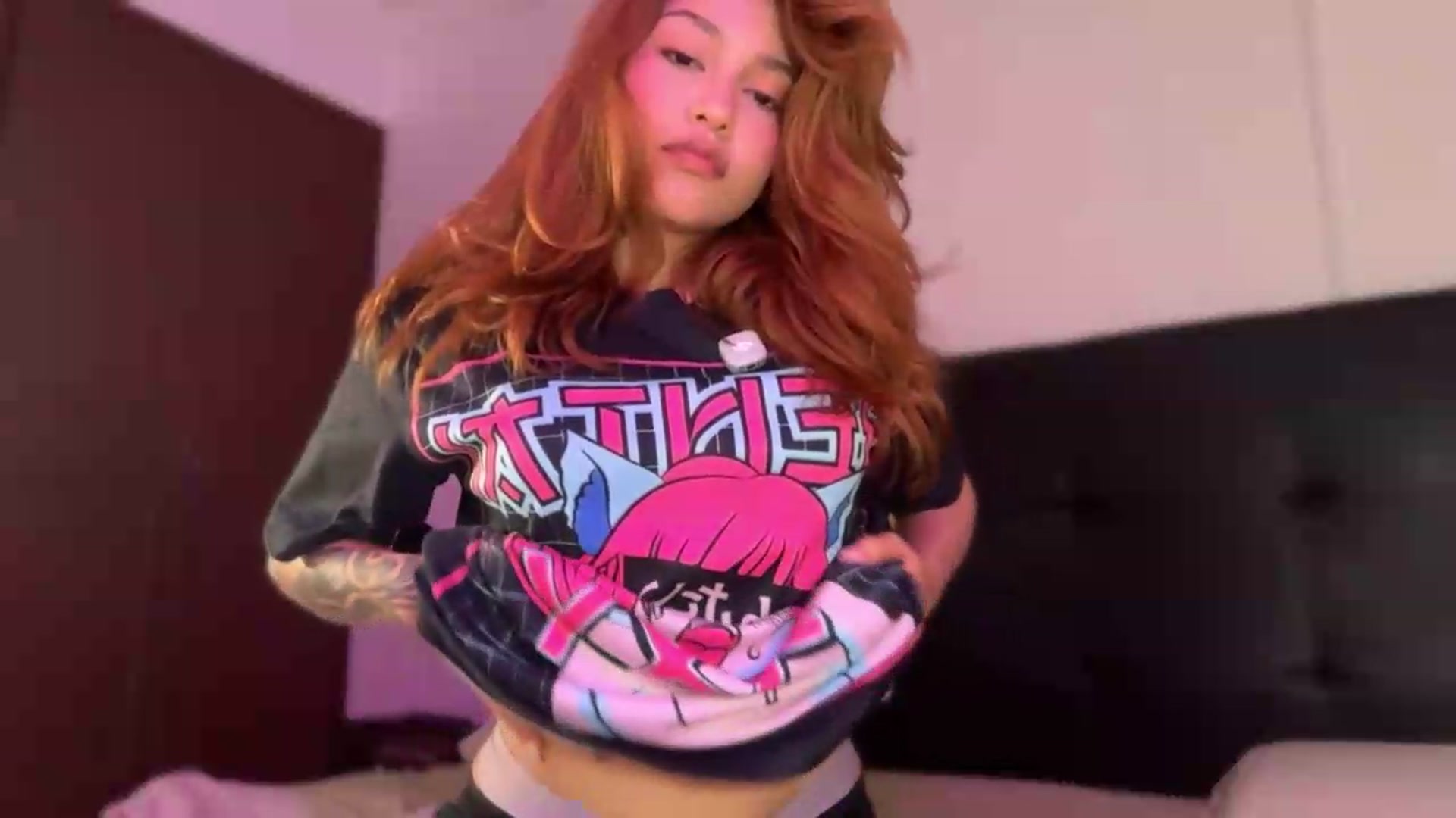 Gallery image thumbnail from SexyLia's myfreecams stream on, 08/18/2026, 24:17 image 8 of 20
