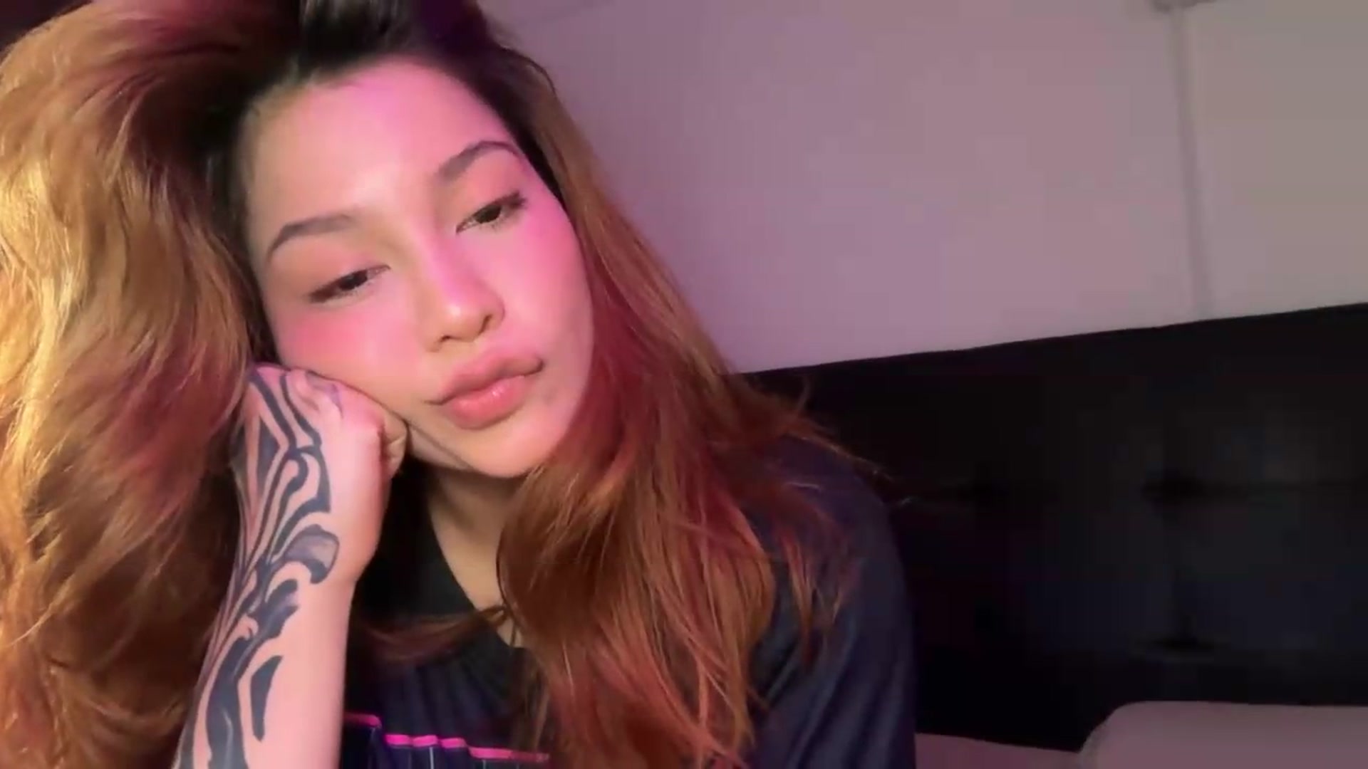 Gallery image thumbnail from SexyLia's myfreecams stream on, 08/18/2026, 24:17 image 16 of 20
