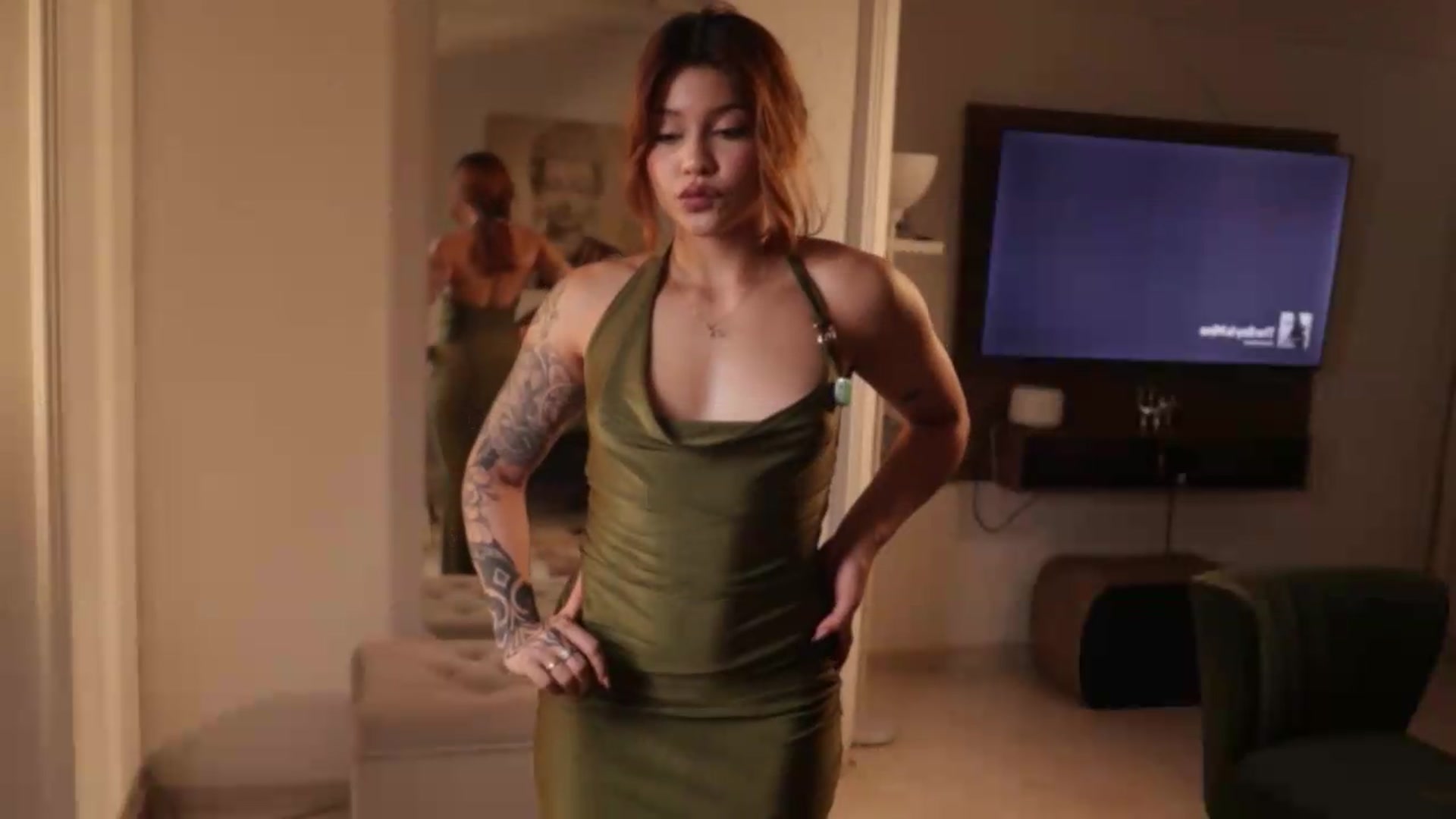 Gallery image thumbnail from SexyLia's myfreecams stream on, 08/19/2026, 01:33 image 5 of 20