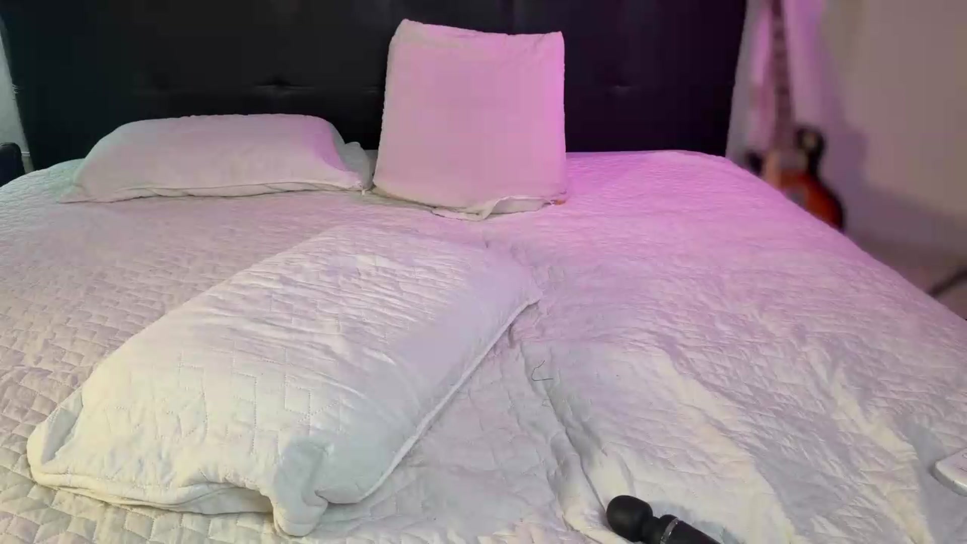 Gallery image thumbnail from SexyLia's myfreecams stream on, 08/23/2026, 04:29 image 18 of 20