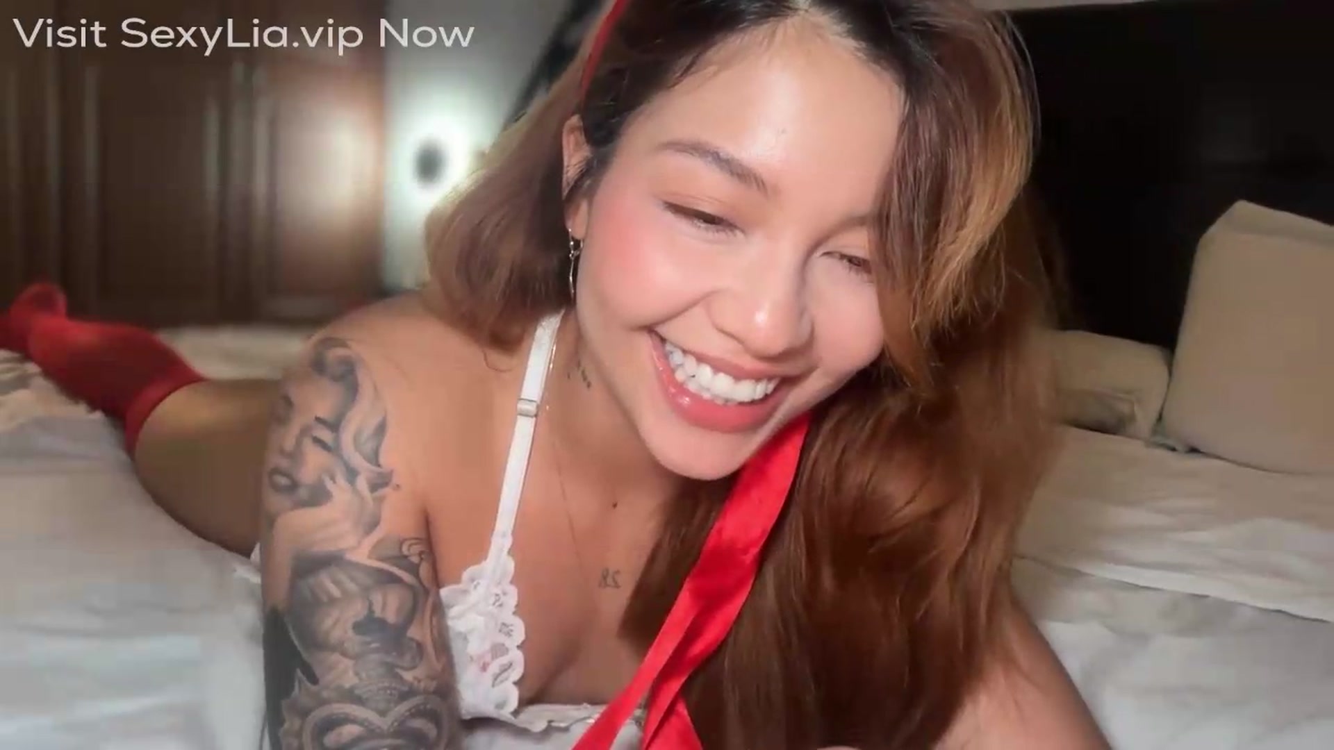 Gallery image thumbnail from SexyLia's myfreecams stream on, 08/26/2026, 01:01 image 5 of 20