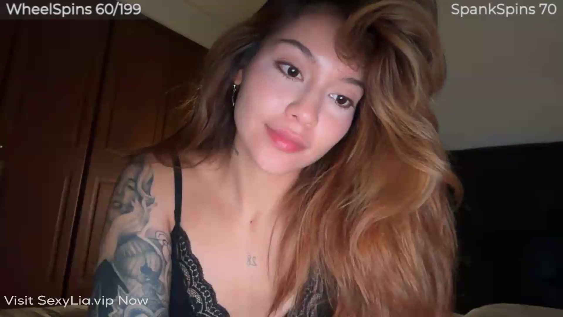 Gallery image thumbnail from SexyLia's myfreecams stream on, 09/19/2026, 07:56 image 17 of 20