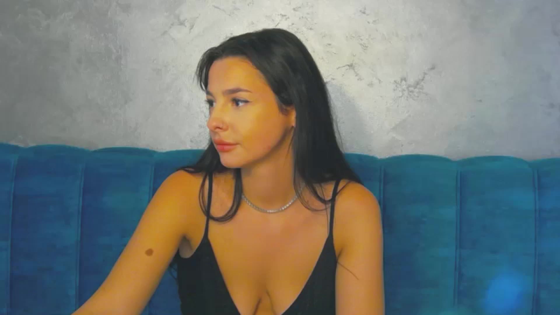 Gallery image thumbnail from SexyLittleMe's myfreecams stream on, 09/10/2024, 19:09 image 4 of 20
