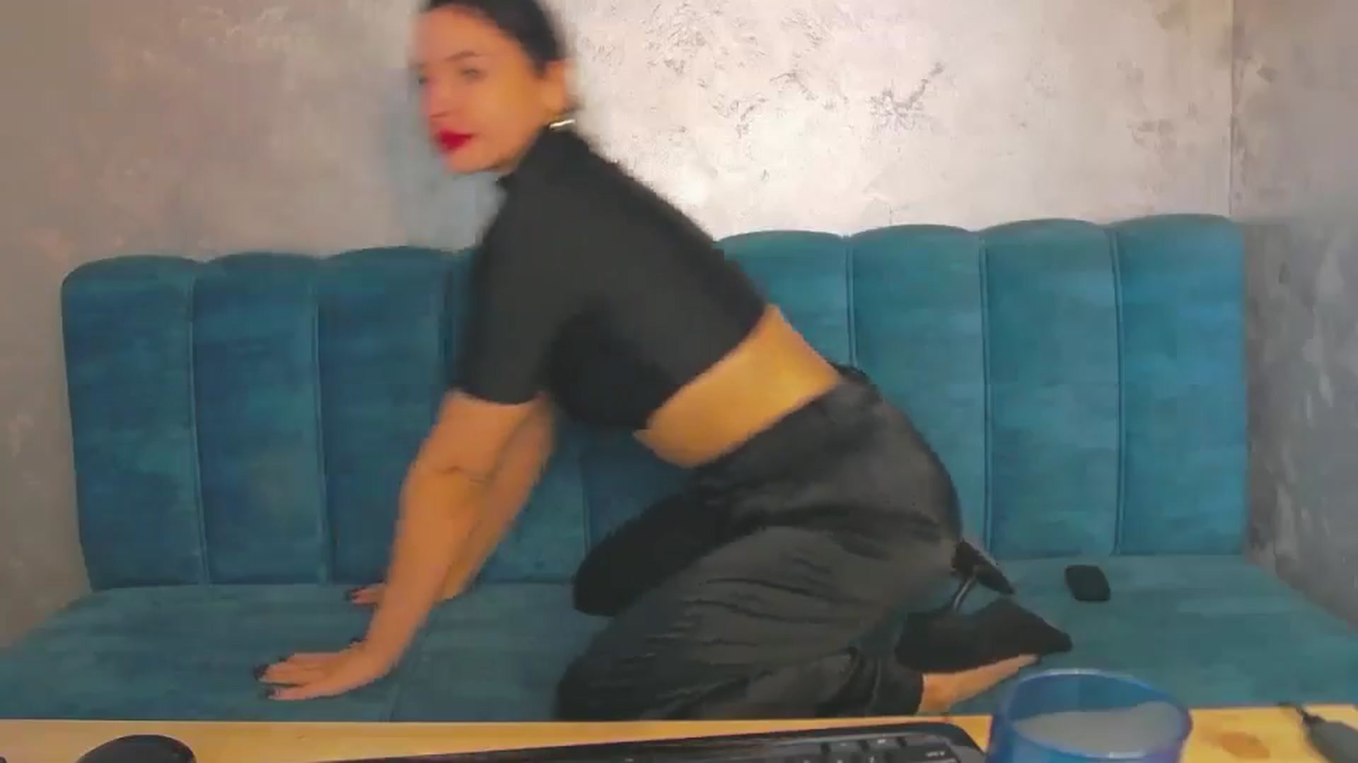 Gallery image thumbnail from SexyLittleMe's myfreecams stream on, 09/11/2024, 17:23 image 13 of 20