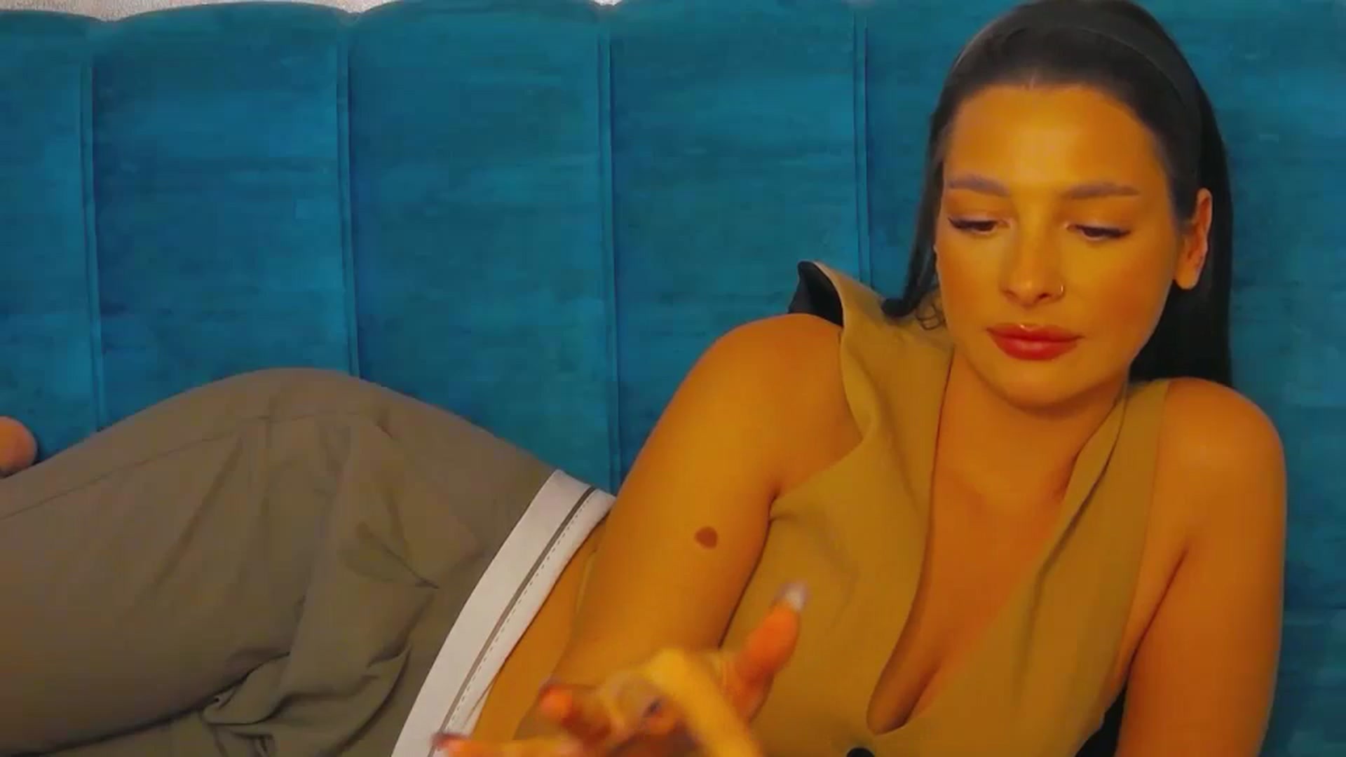 Gallery image thumbnail from SexyLittleMe's myfreecams stream on, 09/24/2024, 18:13 image 12 of 20