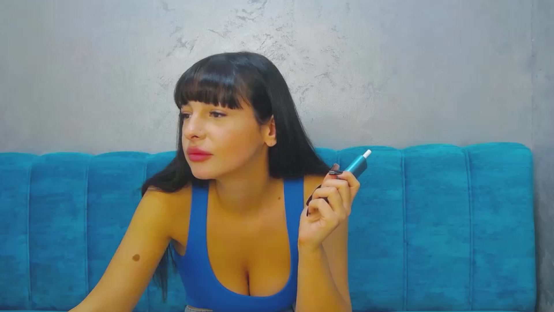 Gallery image thumbnail from SexyLittleMe's myfreecams stream on, 09/26/2024, 15:39 image 7 of 20