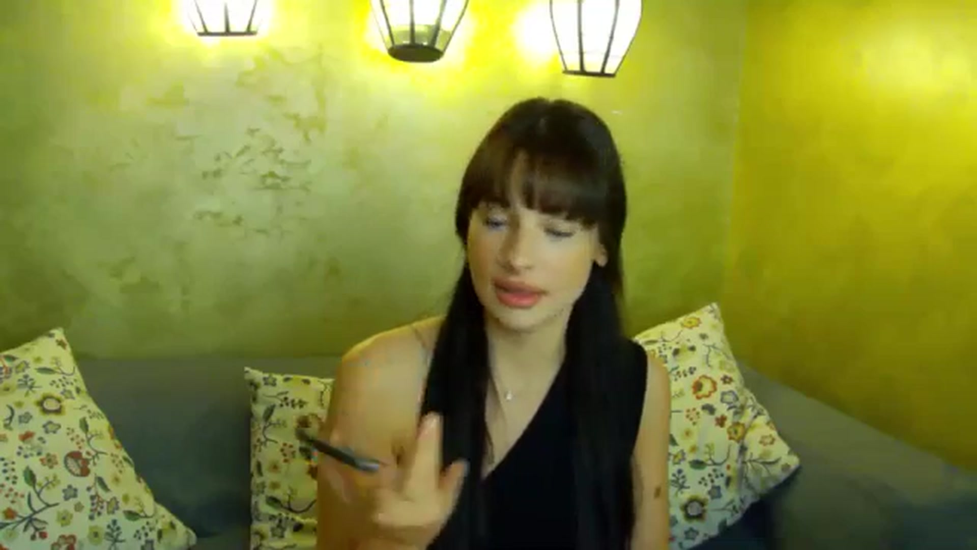 Gallery image thumbnail from SexyLittleMe's myfreecams stream on, 10/18/2024, 13:19 image 5 of 20