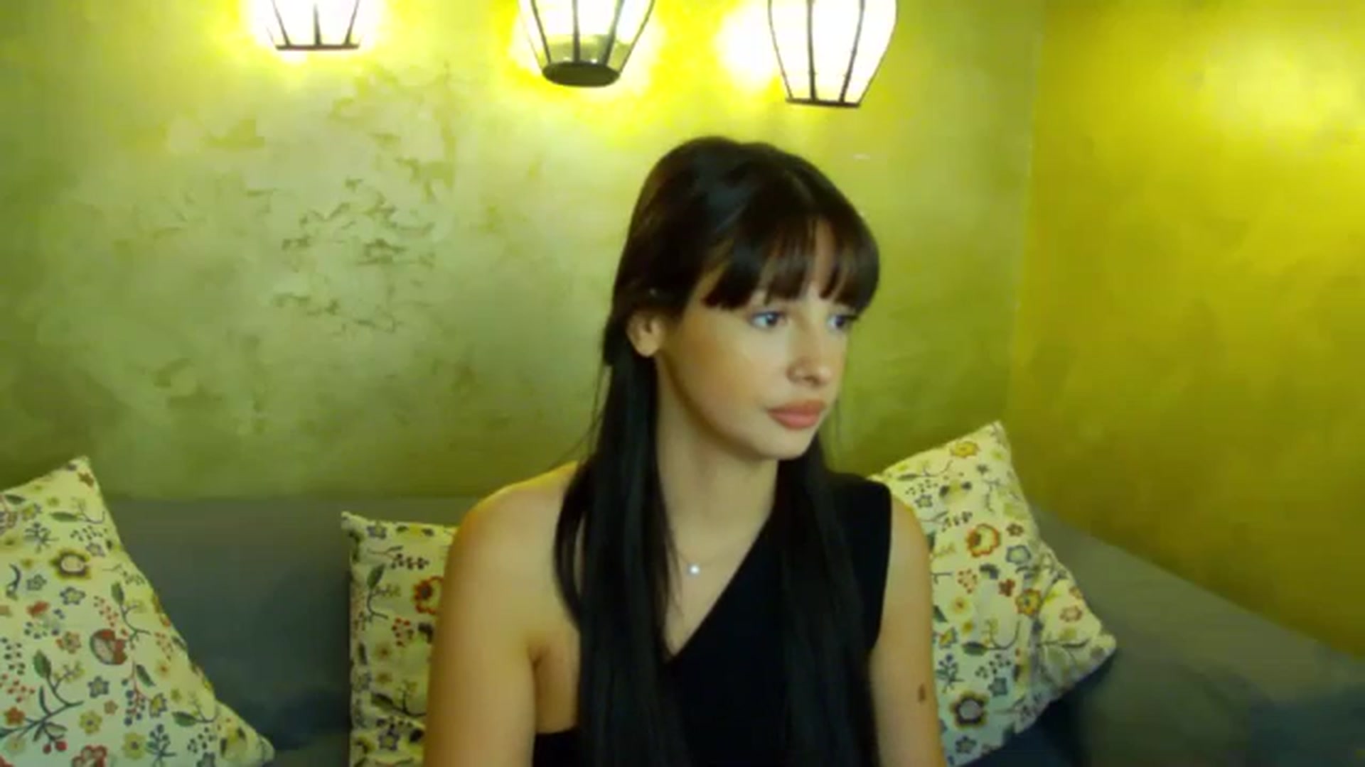 Gallery image thumbnail from SexyLittleMe's myfreecams stream on, 10/18/2024, 13:19 image 2 of 20
