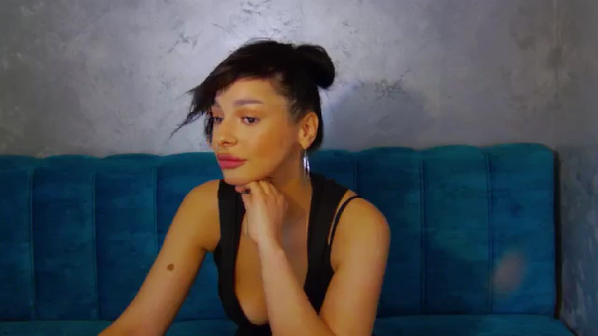 Gallery image thumbnail from SexyLittleMe's myfreecams stream on, 10/22/2024, 13:58 image 10 of 20