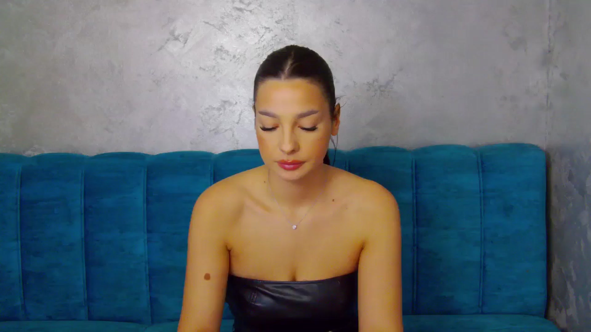 Gallery image thumbnail from SexyLittleMe's myfreecams stream on, 10/25/2024, 14:44 image 5 of 20