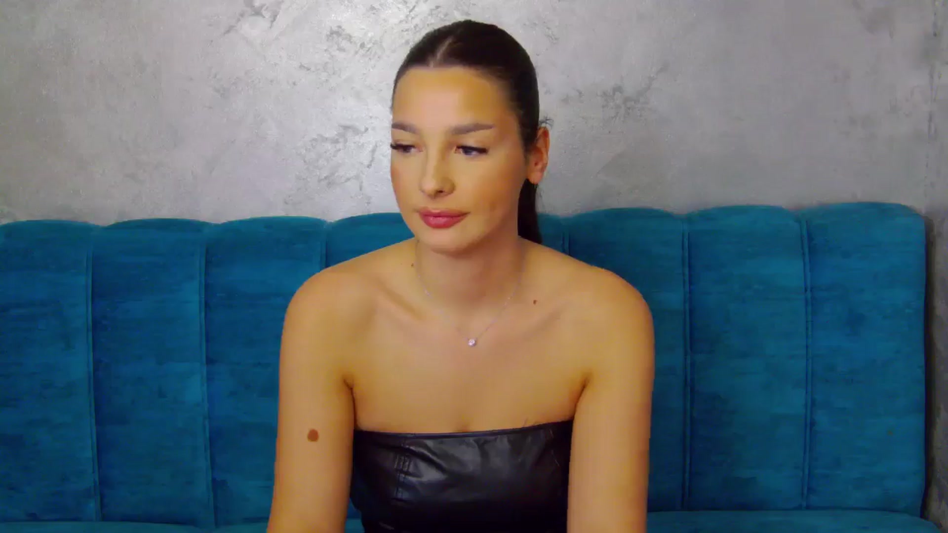 Gallery image thumbnail from SexyLittleMe's myfreecams stream on, 10/25/2024, 14:44 image 16 of 20