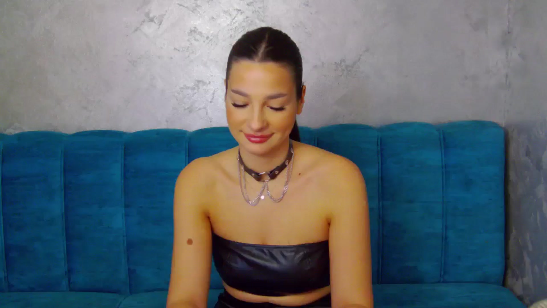 Gallery image thumbnail from SexyLittleMe's myfreecams stream on, 10/25/2024, 17:49 image 11 of 20
