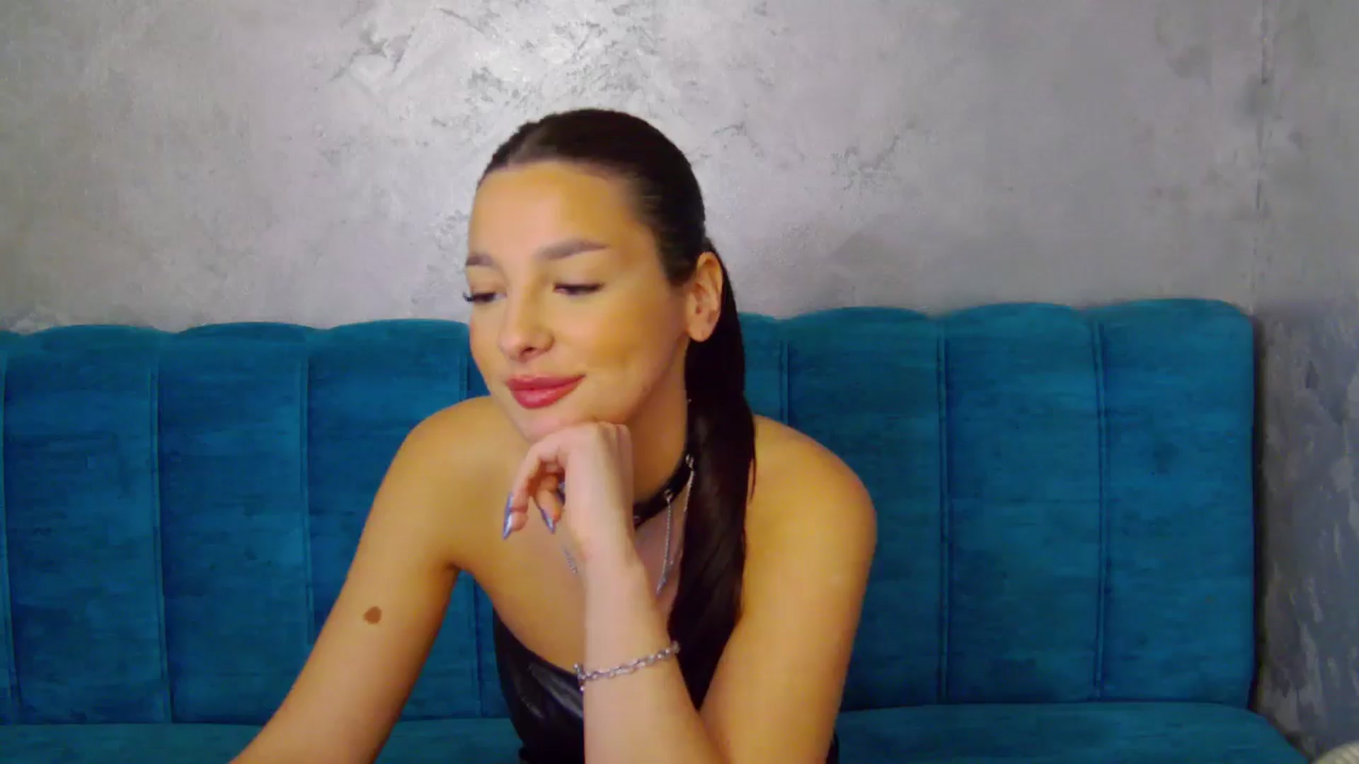 Gallery image thumbnail from SexyLittleMe's myfreecams stream on, 10/25/2024, 17:49 image 12 of 20