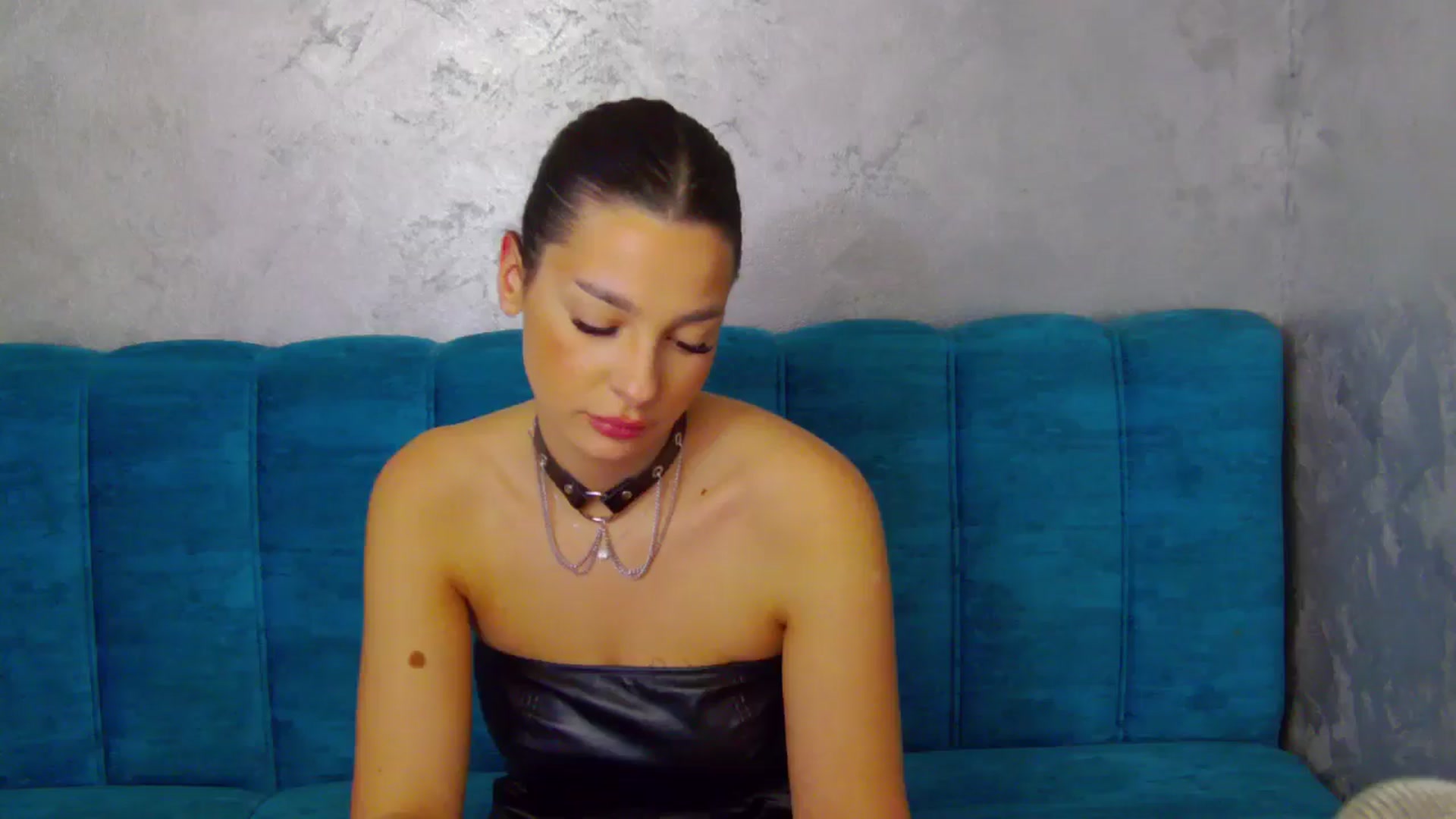 Gallery image thumbnail from SexyLittleMe's myfreecams stream on, 10/25/2024, 18:51 image 5 of 20