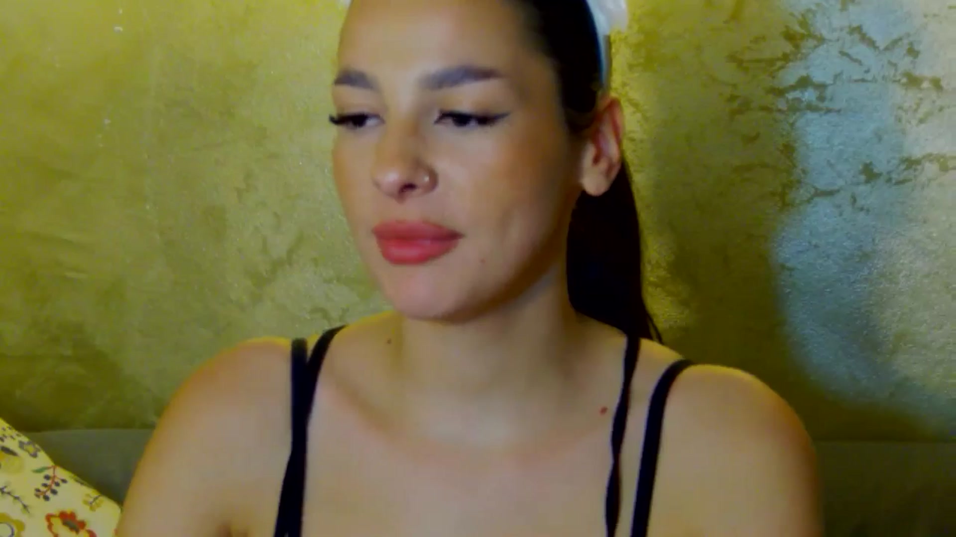 Gallery image thumbnail from SexyLittleMe's myfreecams stream on, 10/29/2024, 19:37 image 7 of 20