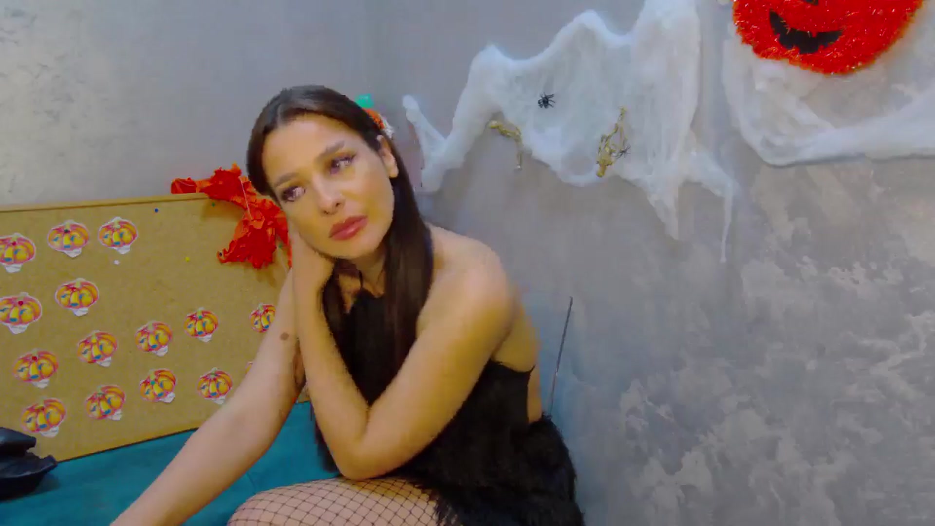 Gallery image thumbnail from SexyLittleMe's myfreecams stream on, 10/30/2024, 18:11 image 12 of 20