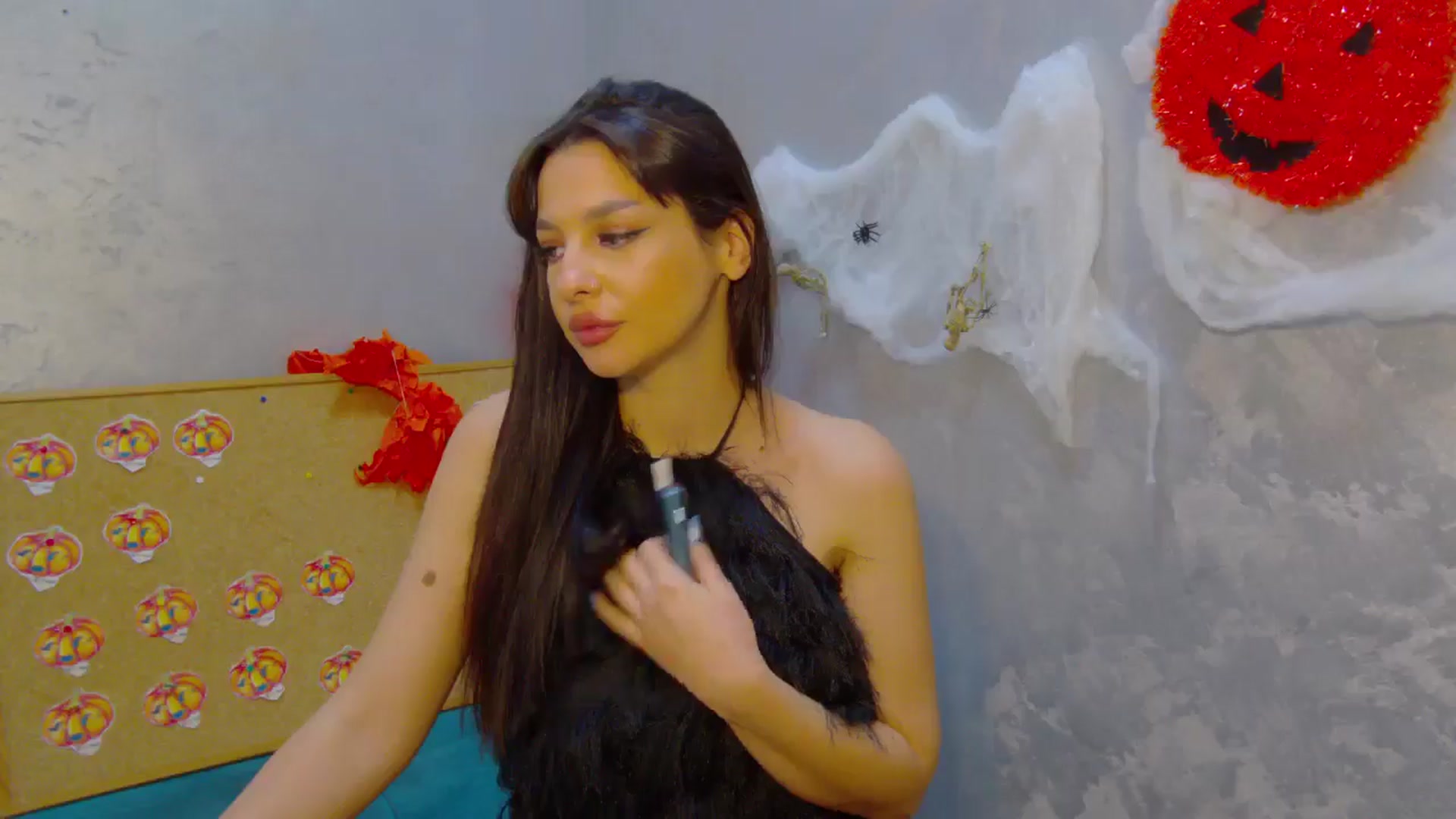 Gallery image thumbnail from SexyLittleMe's myfreecams stream on, 10/30/2024, 18:11 image 18 of 20