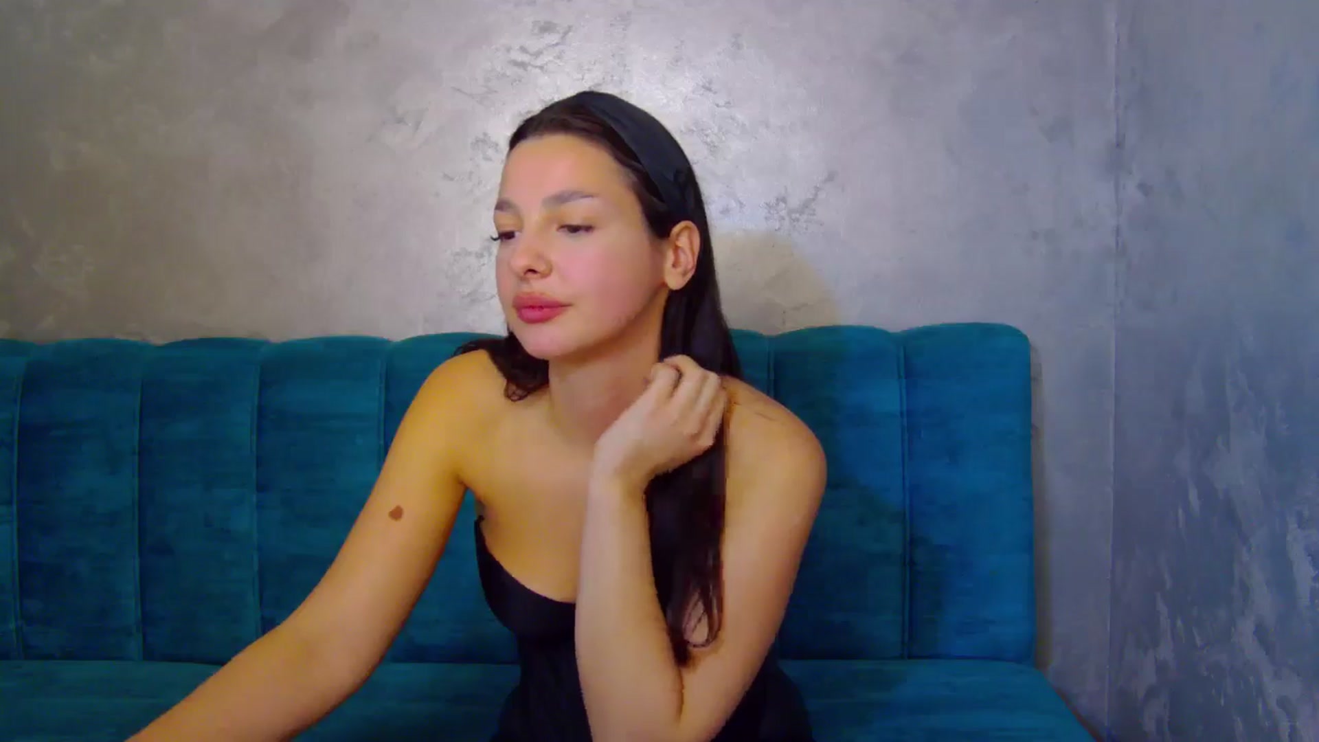 Gallery image thumbnail from SexyLittleMe's myfreecams stream on, 11/08/2024, 16:58 image 12 of 20
