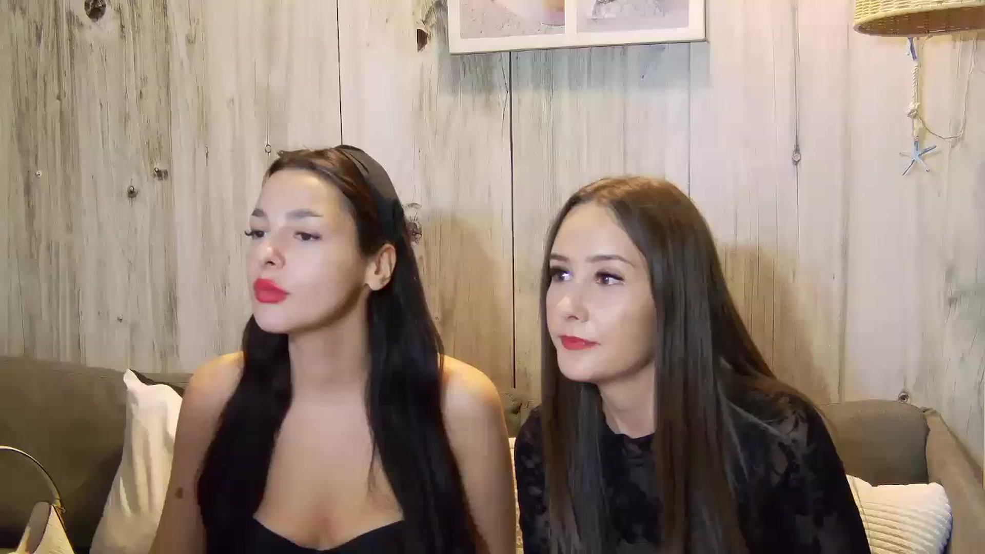 Gallery image thumbnail from SexyLittleMe's myfreecams stream on, 11/08/2024, 21:55 image 14 of 20