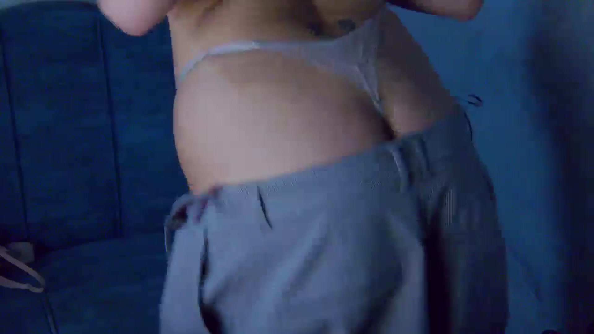 Gallery image thumbnail from SexyLittleMe's myfreecams stream on, 11/09/2024, 18:25 image 18 of 20