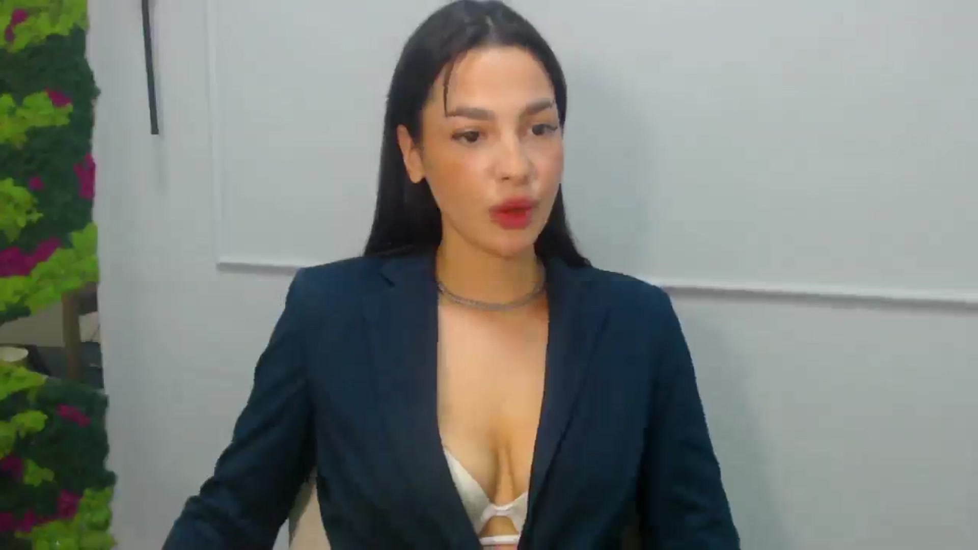 Gallery image thumbnail from SexyLittleMe's myfreecams stream on, 11/10/2024, 16:40 image 18 of 20