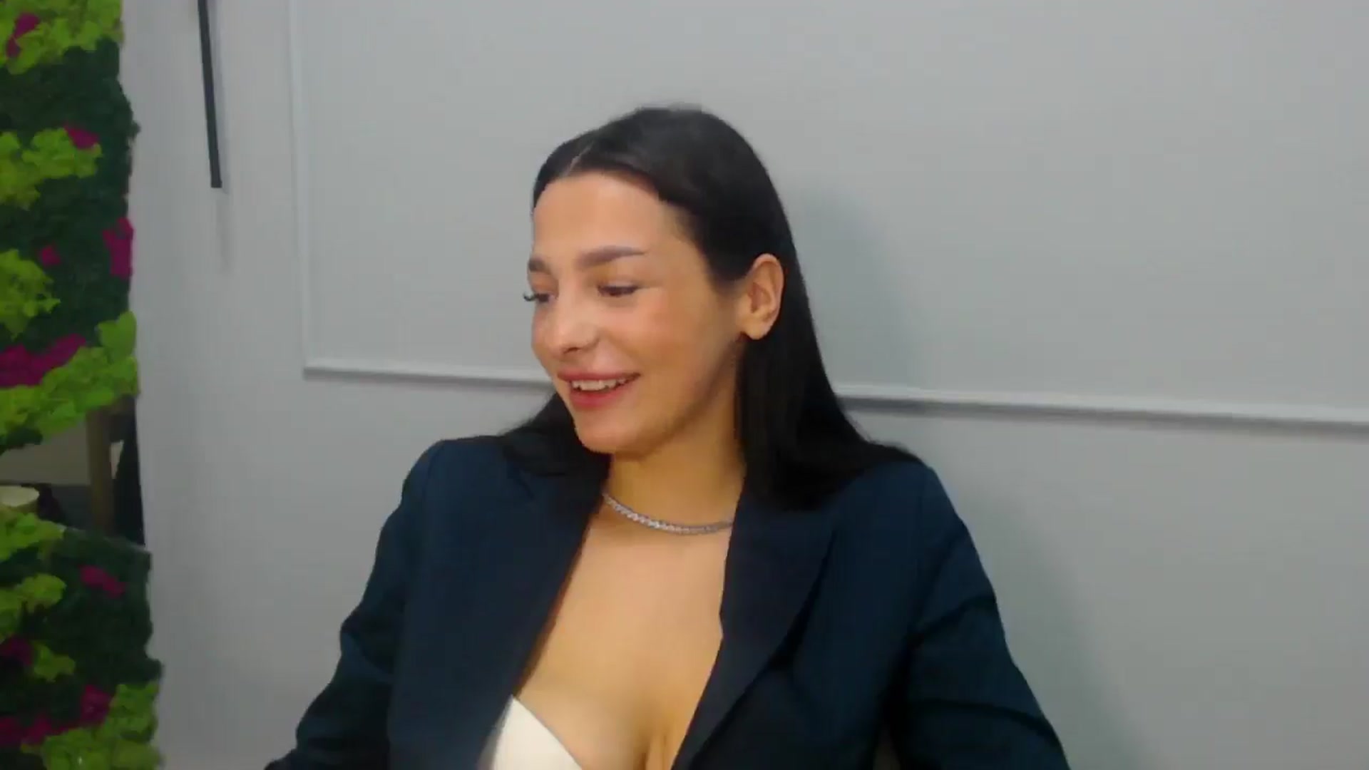 Gallery image thumbnail from SexyLittleMe's myfreecams stream on, 11/10/2024, 16:40 image 20 of 20