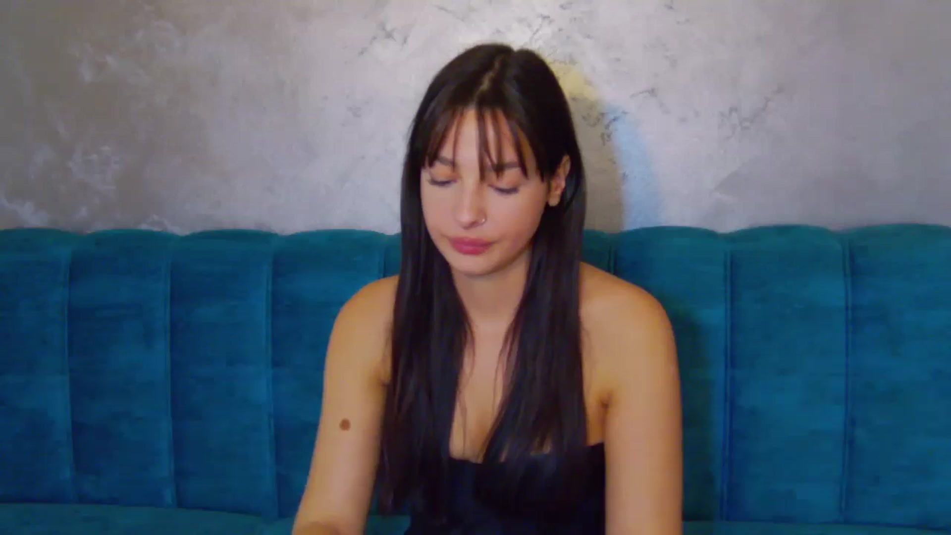 Gallery image thumbnail from SexyLittleMe's myfreecams stream on, 11/17/2024, 16:37 image 9 of 20