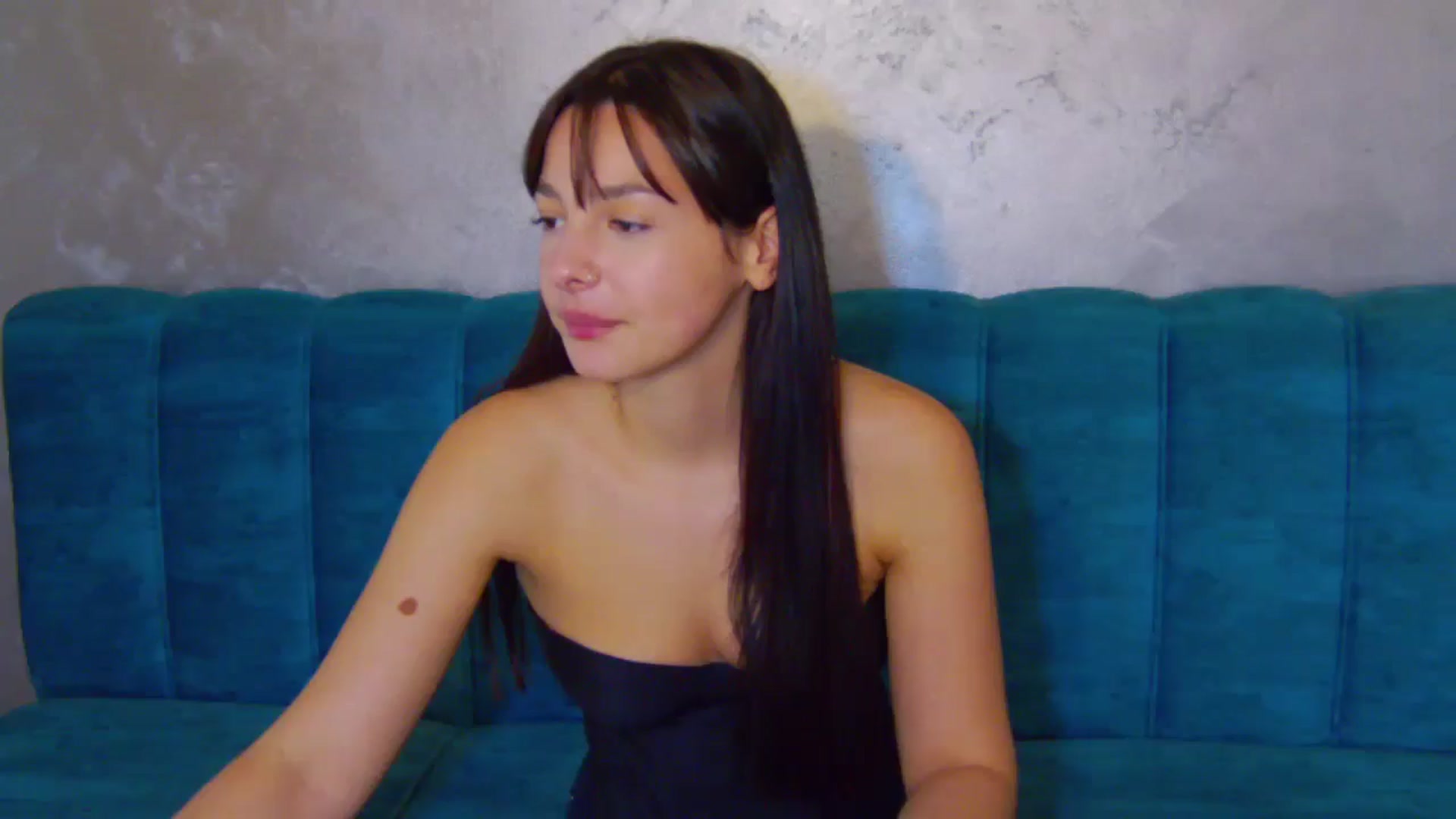 Gallery image thumbnail from SexyLittleMe's myfreecams stream on, 11/17/2024, 21:48 image 3 of 20