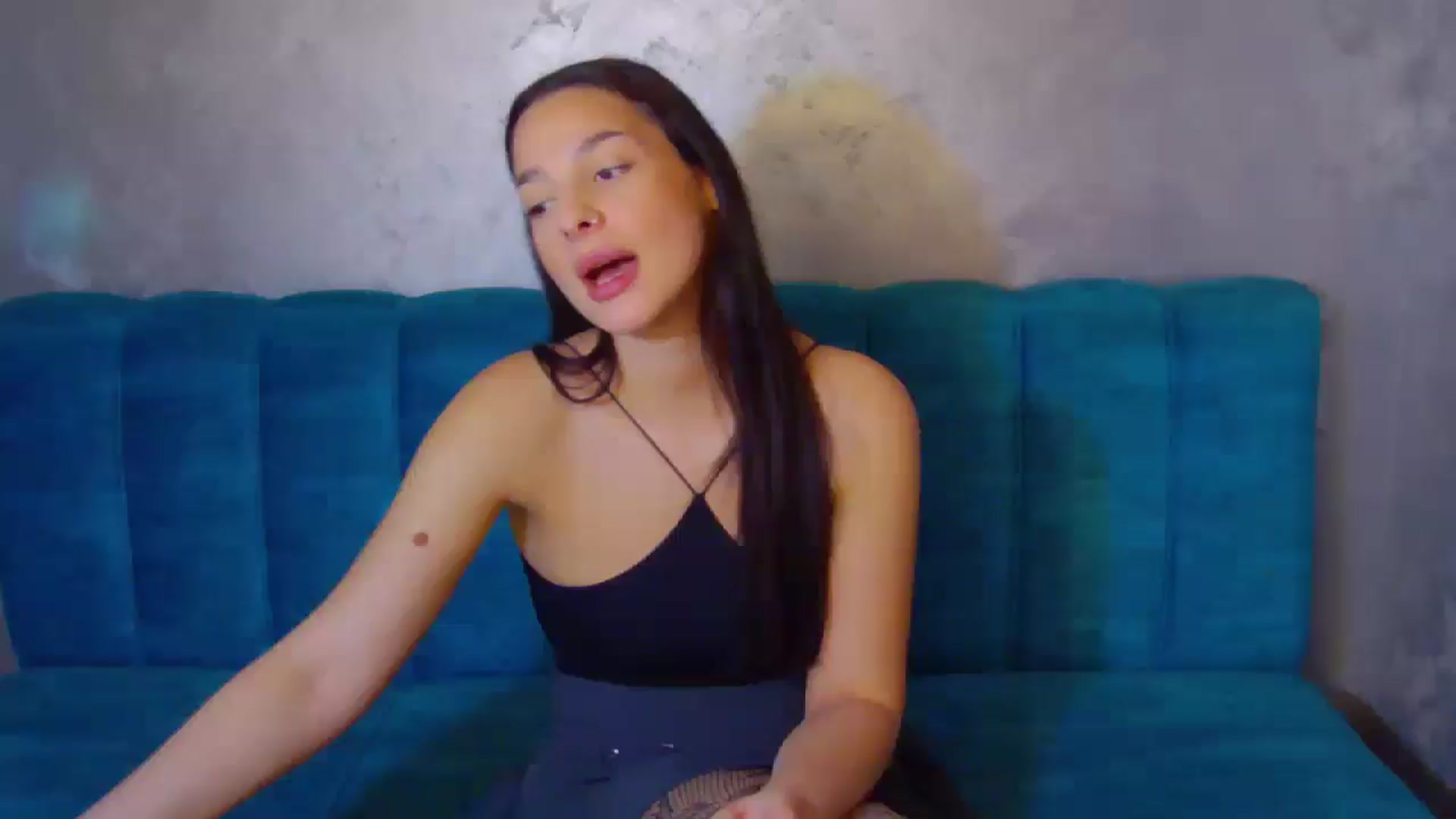 Gallery image thumbnail from SexyLittleMe's myfreecams stream on, 11/19/2024, 16:12 image 10 of 20