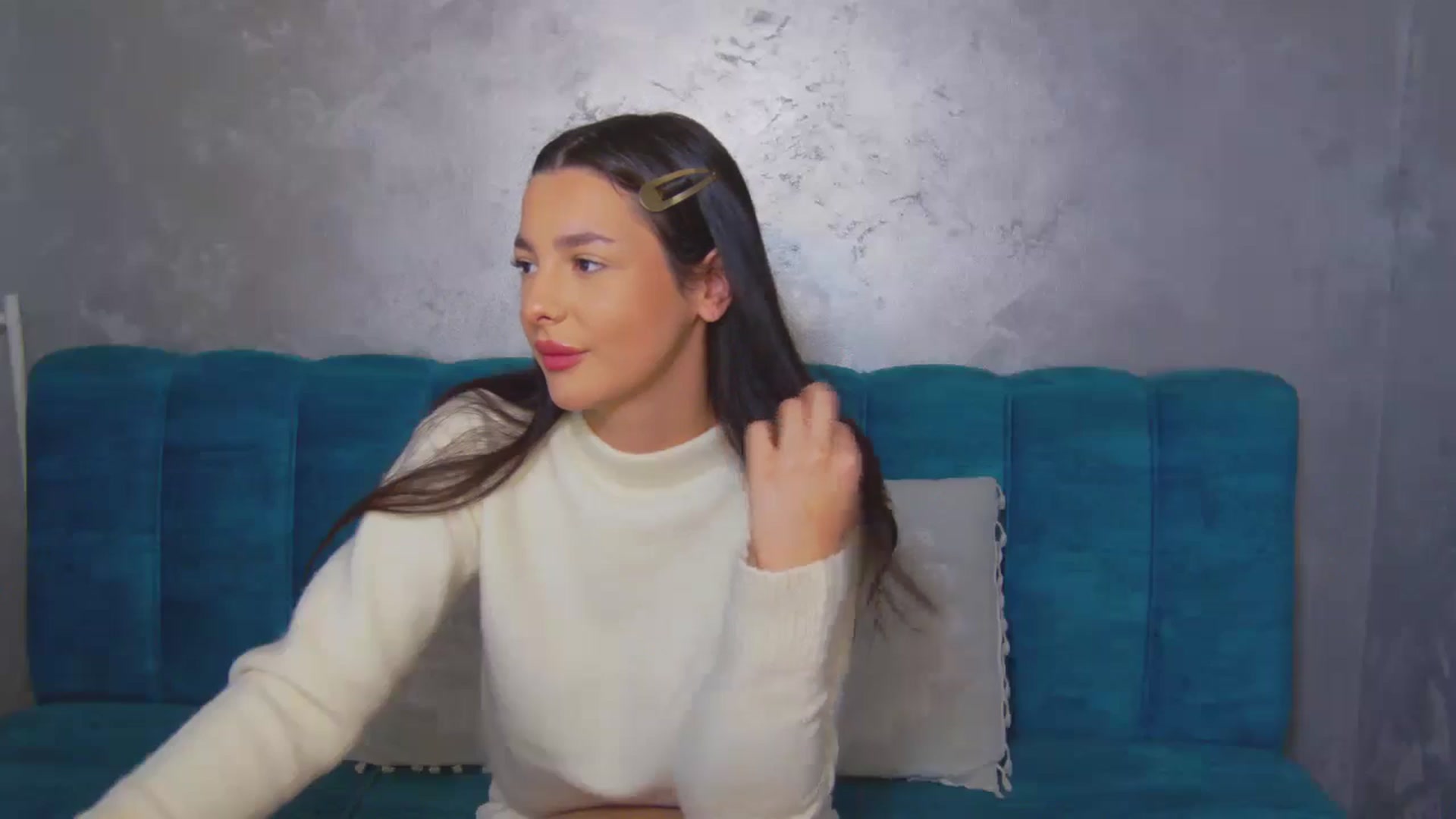 Gallery image thumbnail from SexyLittleMe's myfreecams stream on, 11/25/2024, 14:42 image 14 of 20