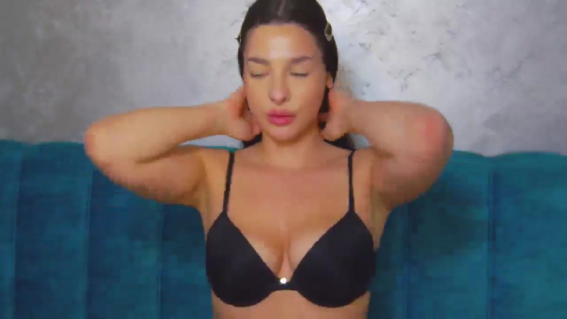 Gallery image thumbnail from SexyLittleMe's myfreecams stream on, 11/25/2024, 20:26 image 20 of 20