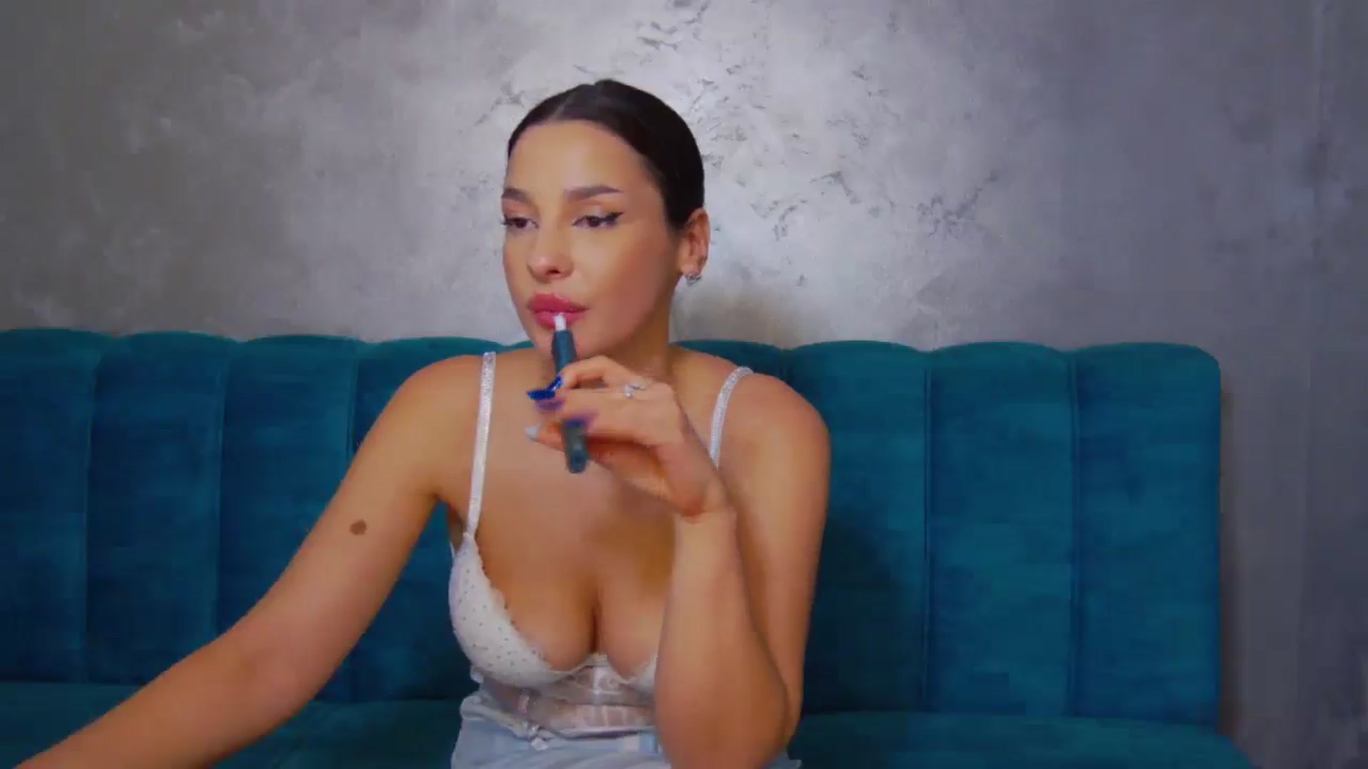 Gallery image thumbnail from SexyLittleMe's myfreecams stream on, 11/27/2024, 20:14 image 14 of 20