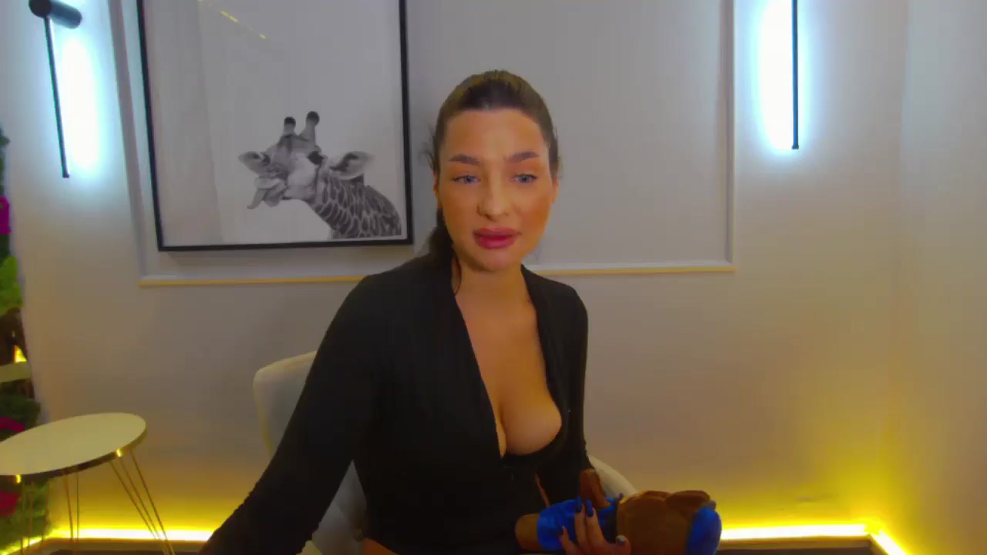 Gallery image thumbnail from SexyLittleMe's myfreecams stream on, 11/28/2024, 14:01 image 17 of 20